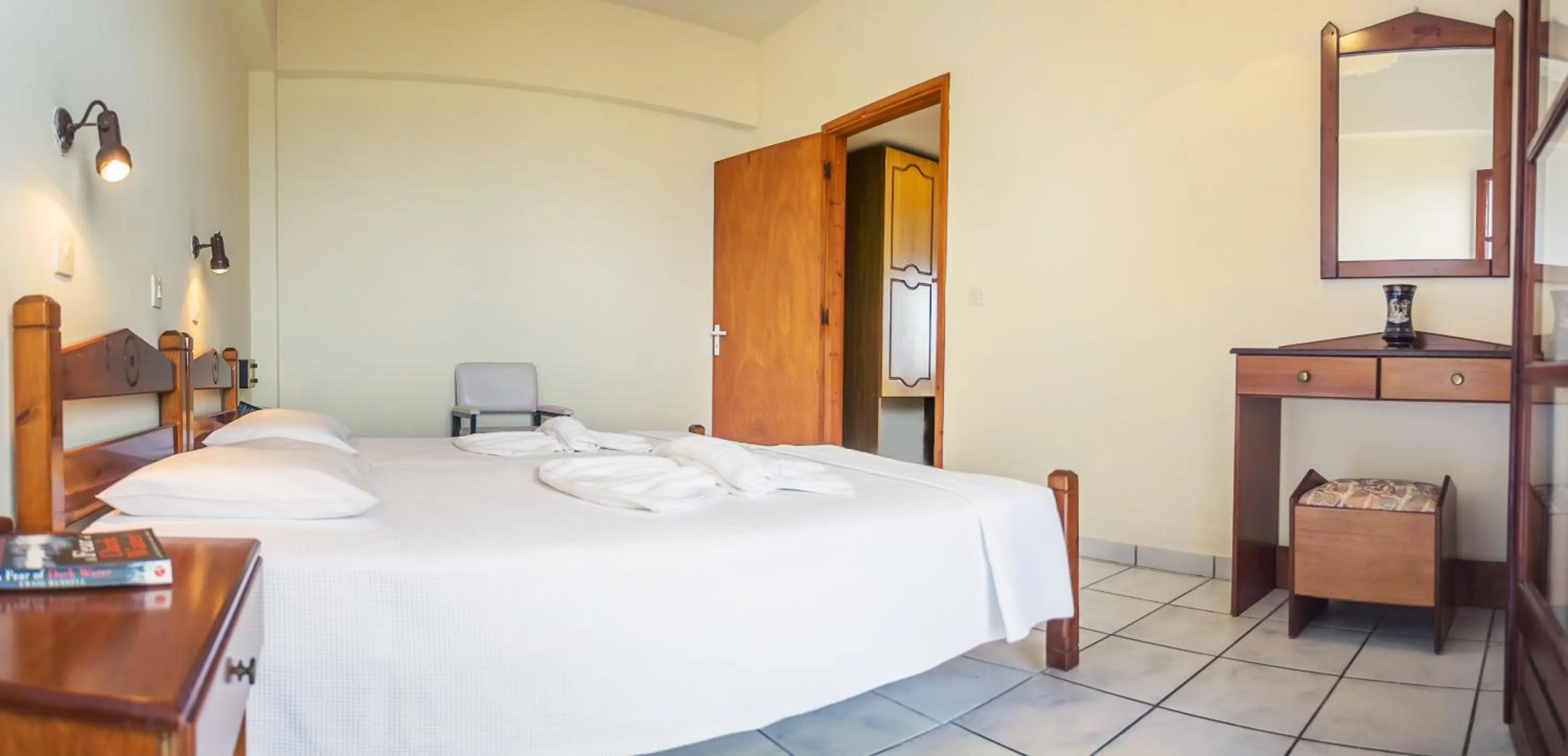 Bedroom in Yiannis Ηotel