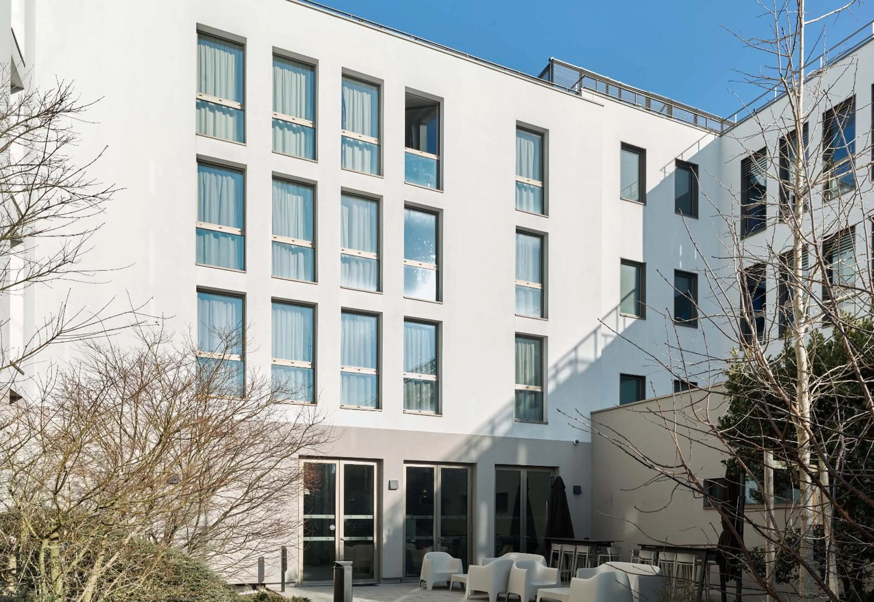 Property building in B&B HOTEL Paris Sud Chatenay Malabry