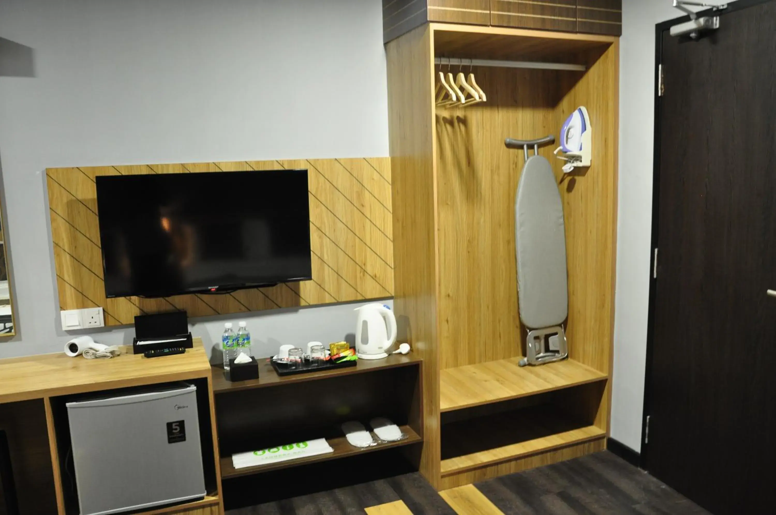 Standard Double Room in Valya Hotel, Kuala Terengganu Standard Double Room in Valya Hotel, Kuala Terengganu