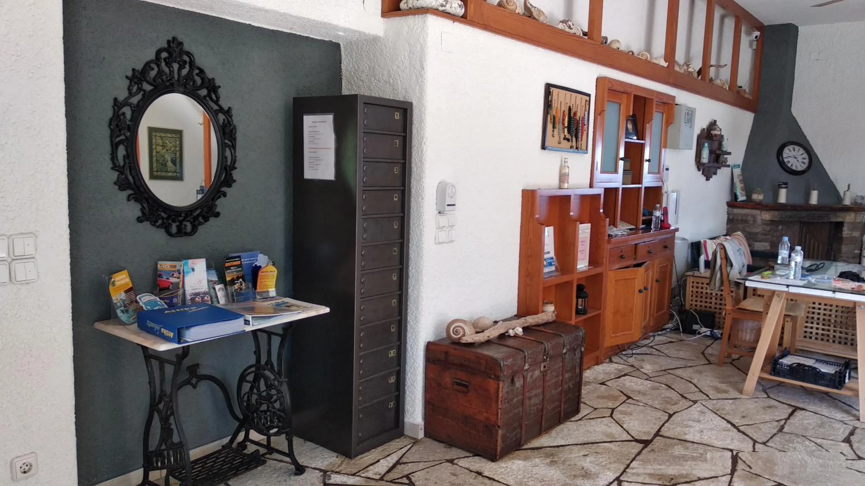 Lobby or reception in Grekis Beach Hotel and Apartments