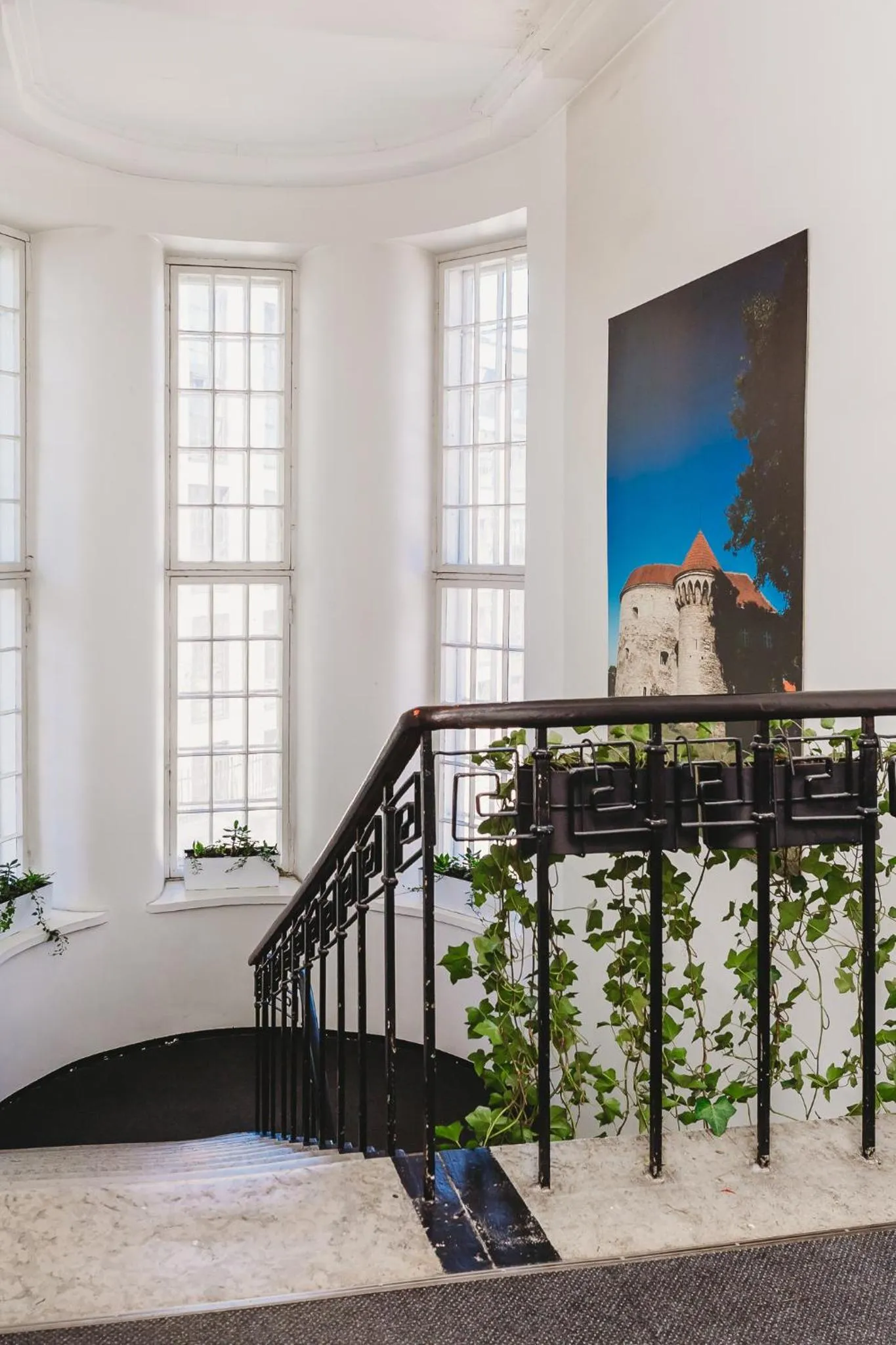 Decorative detail in 16eur - Fat Margaret's