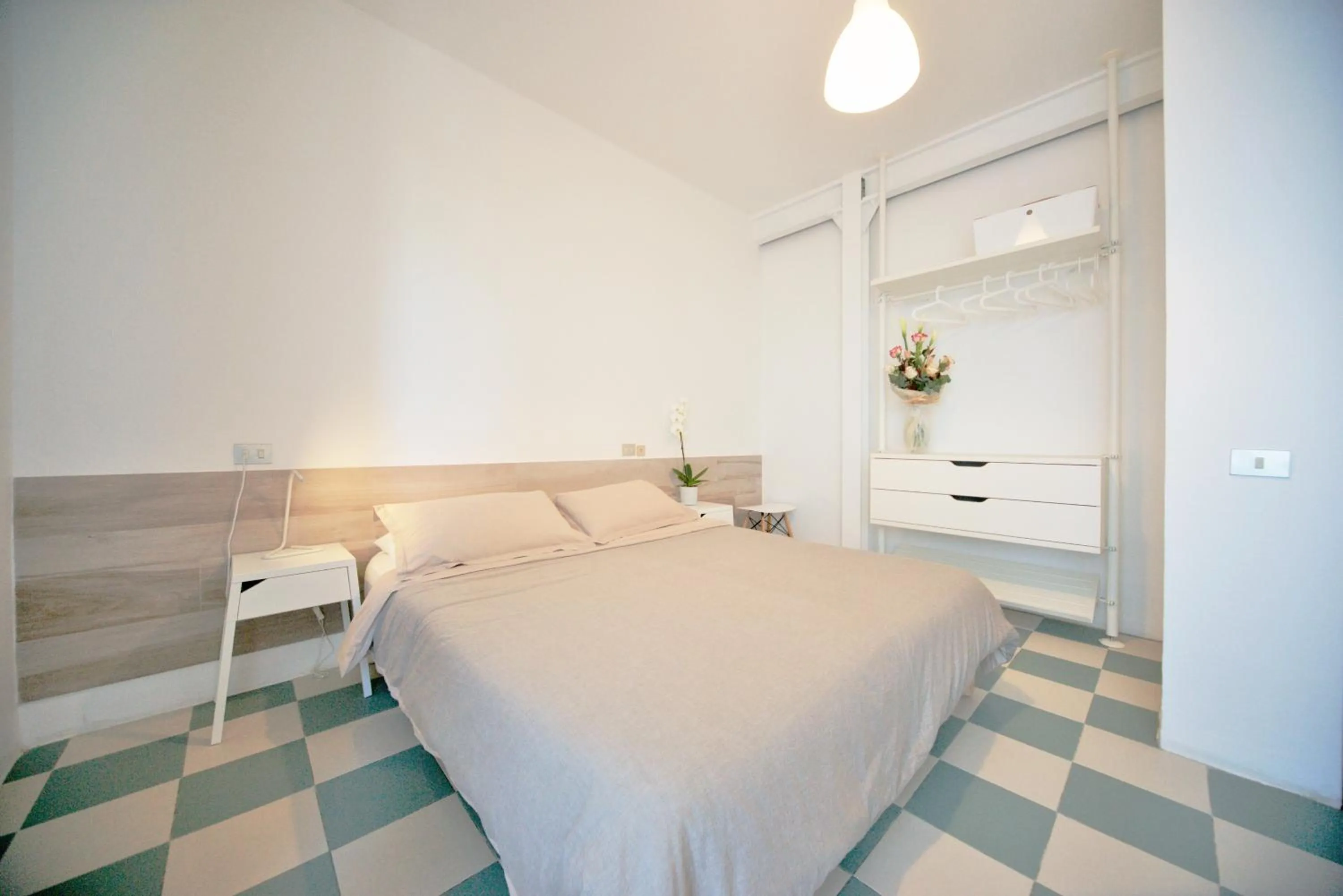 Photo of the whole room, Bed in Hotel Happy