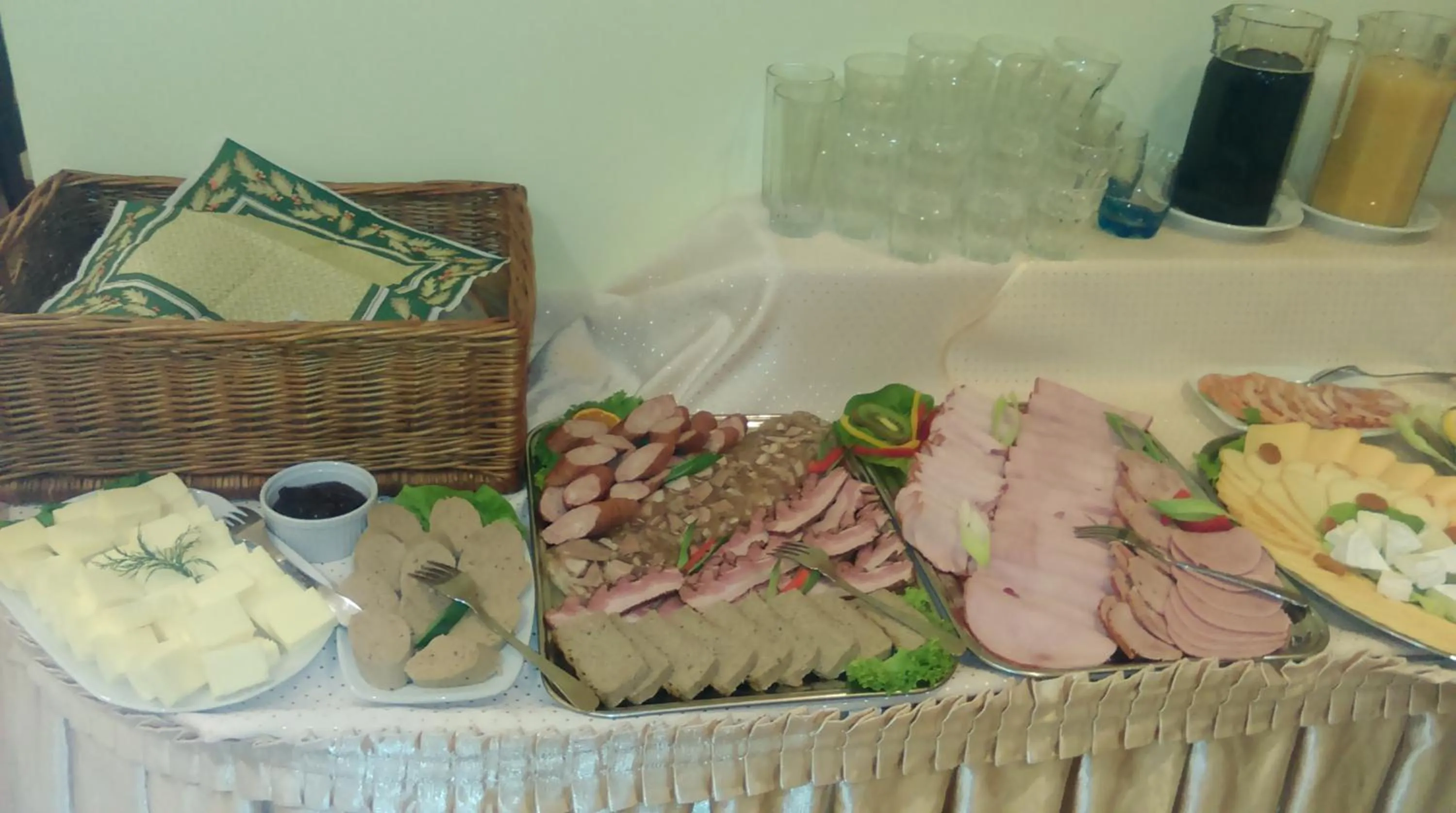 Breakfast in Hotel Saol