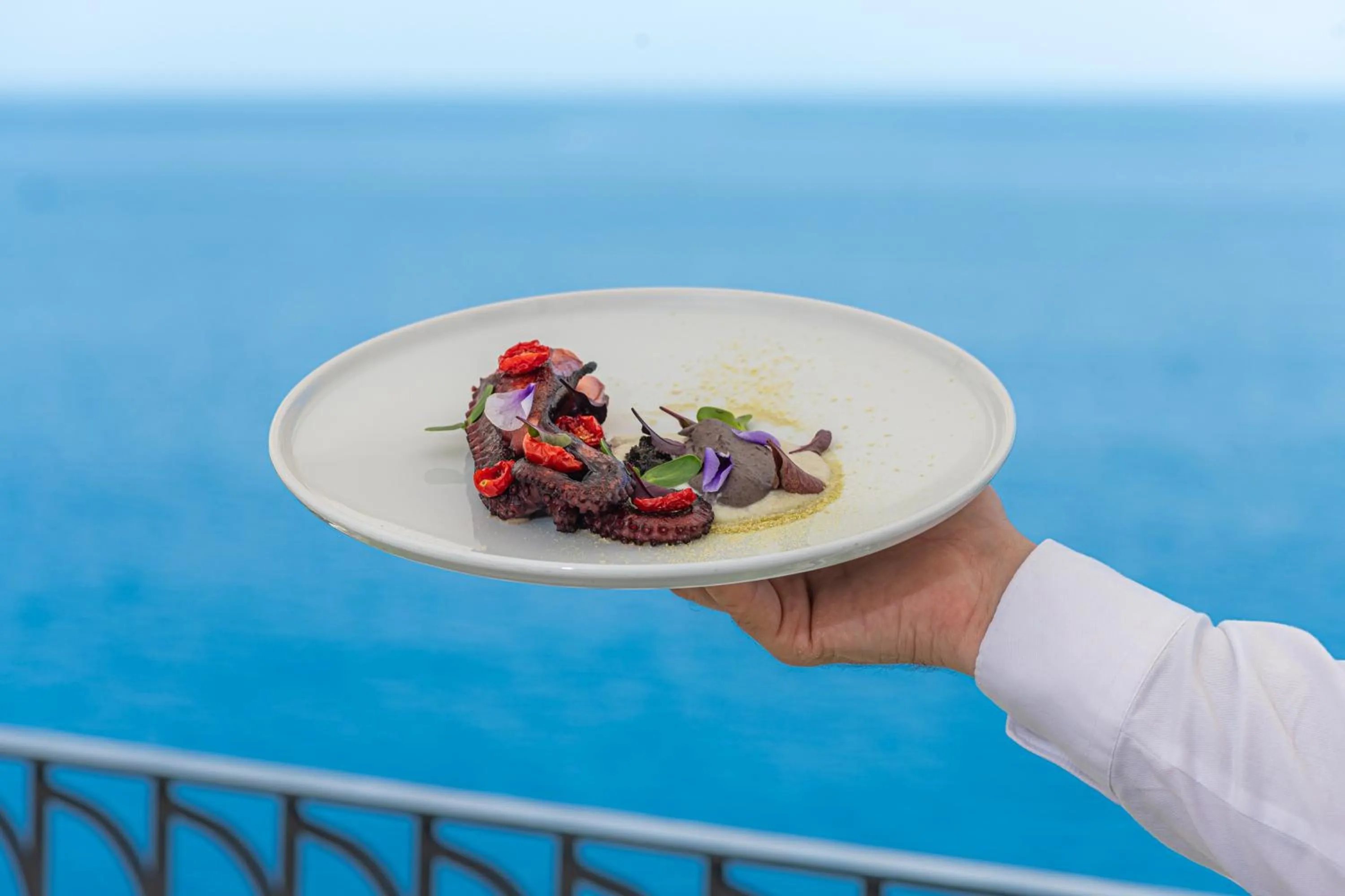 Restaurant/places to eat in Villa Orabelle