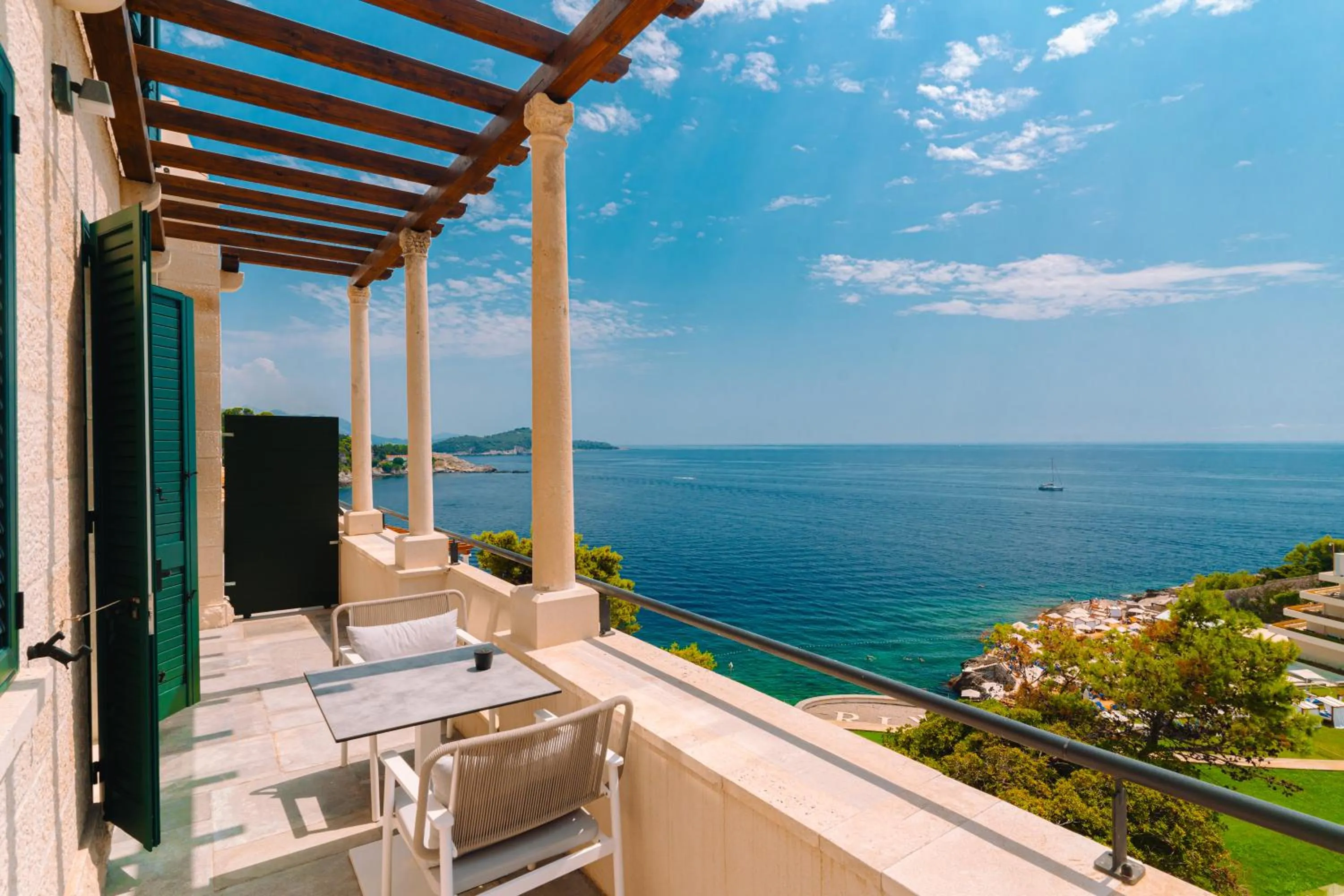 Day in Villa Orabelle