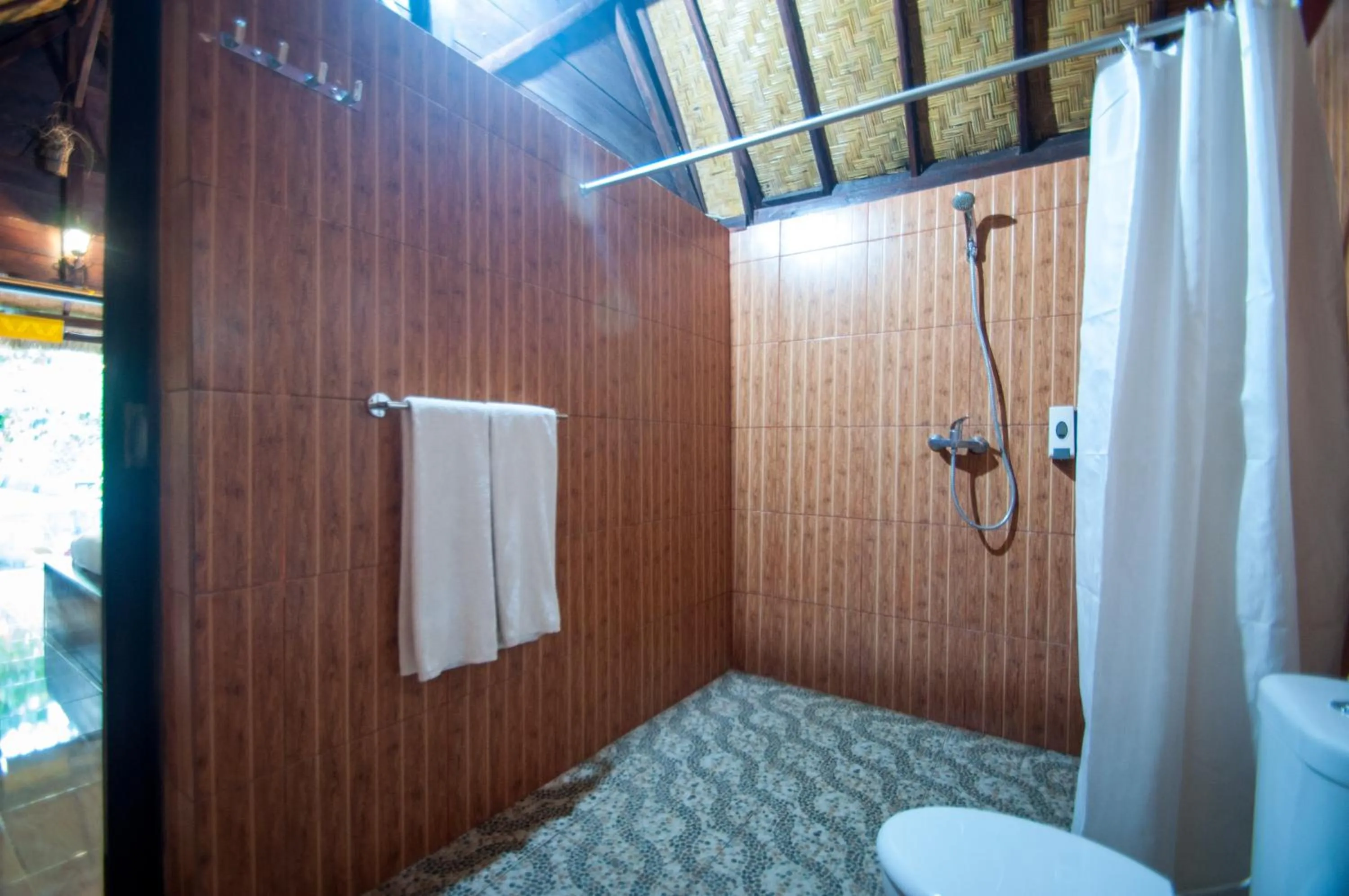 Shower in Jona Bungalow