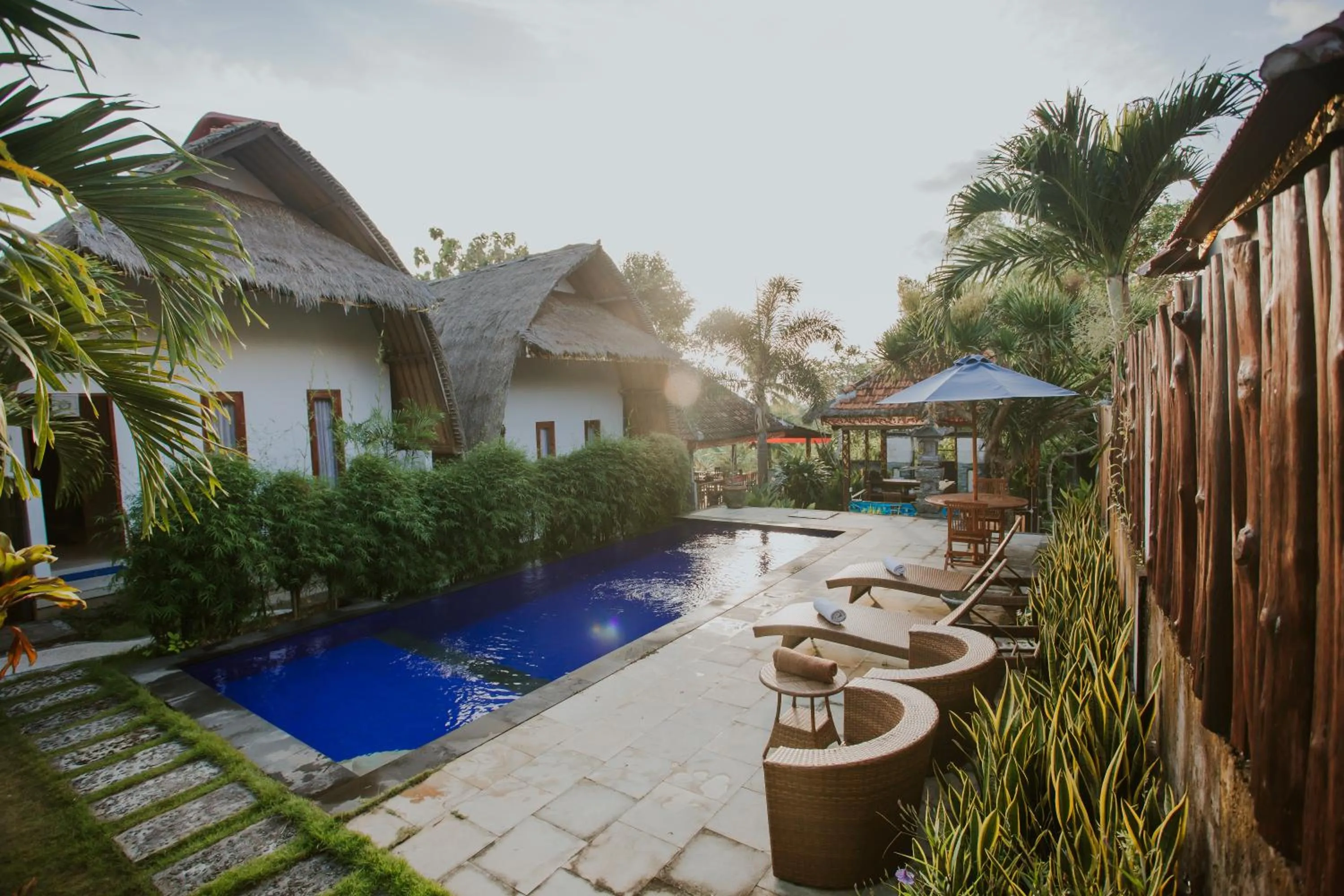Swimming pool in Jona Bungalow