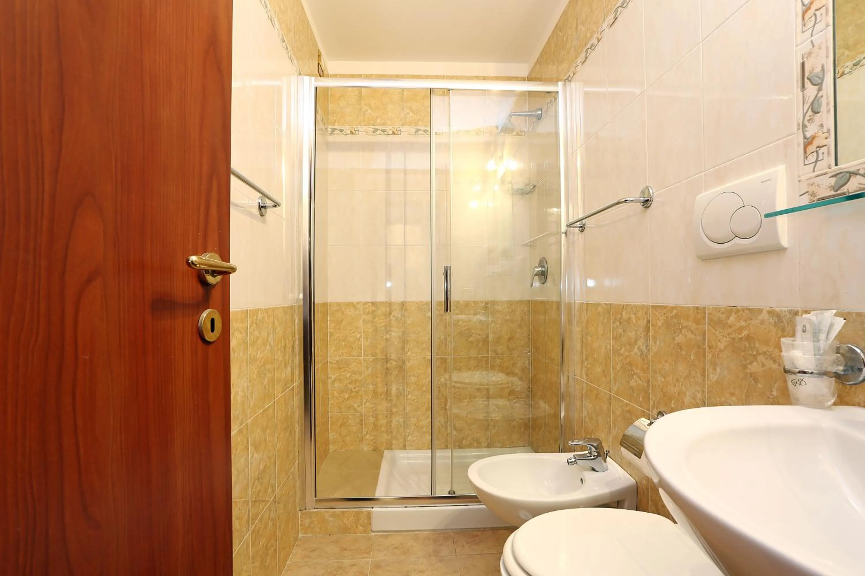 Bathroom in Adorasuite B&B