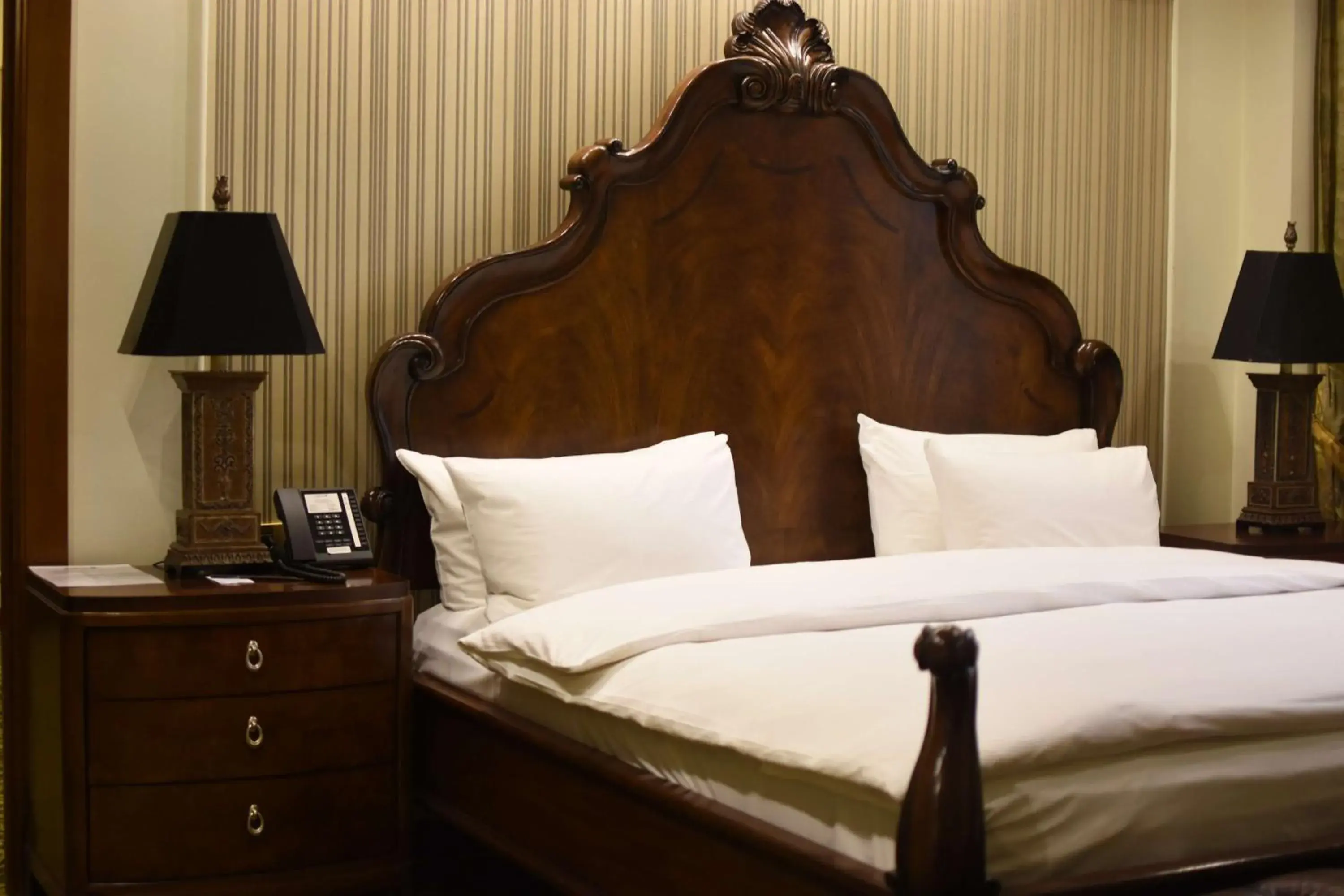 Presidential Suite with Whirlpool in Radisson BLU Hotel Yerevan Presidential Suite with Whirlpool in Radisson BLU Hotel Yerevan