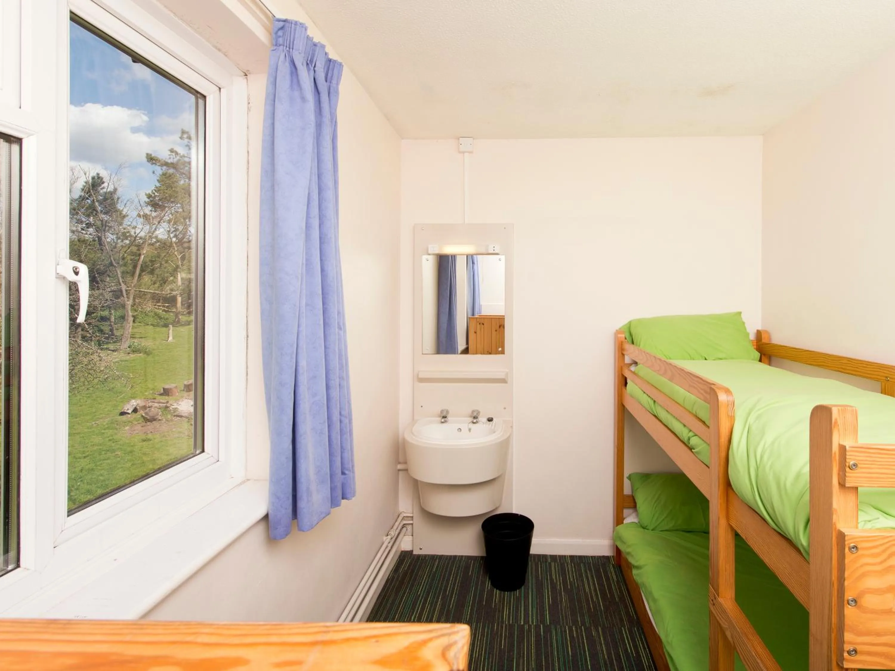 Bedroom, Bed in YHA Truleigh Hill