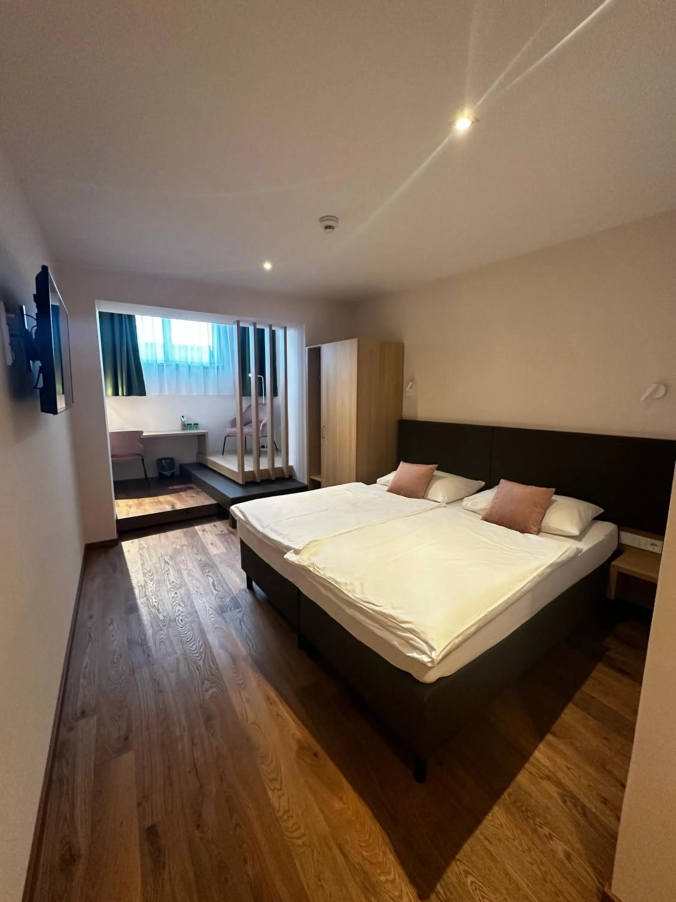 Photo of the whole room, Bed in Hotel & Restaurant Graf