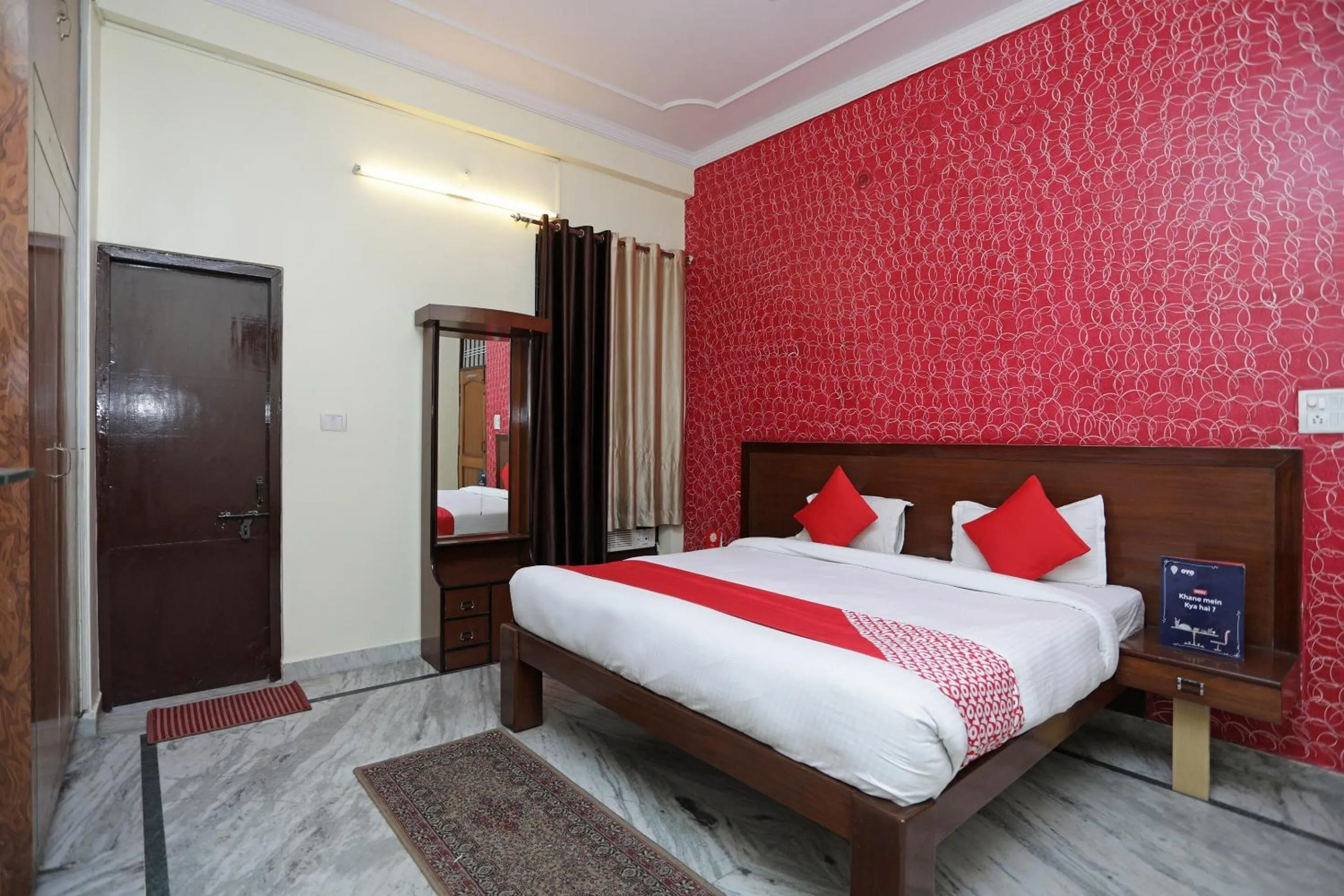 Lobby or reception, Bed in Hotel O Shikhar Paradise