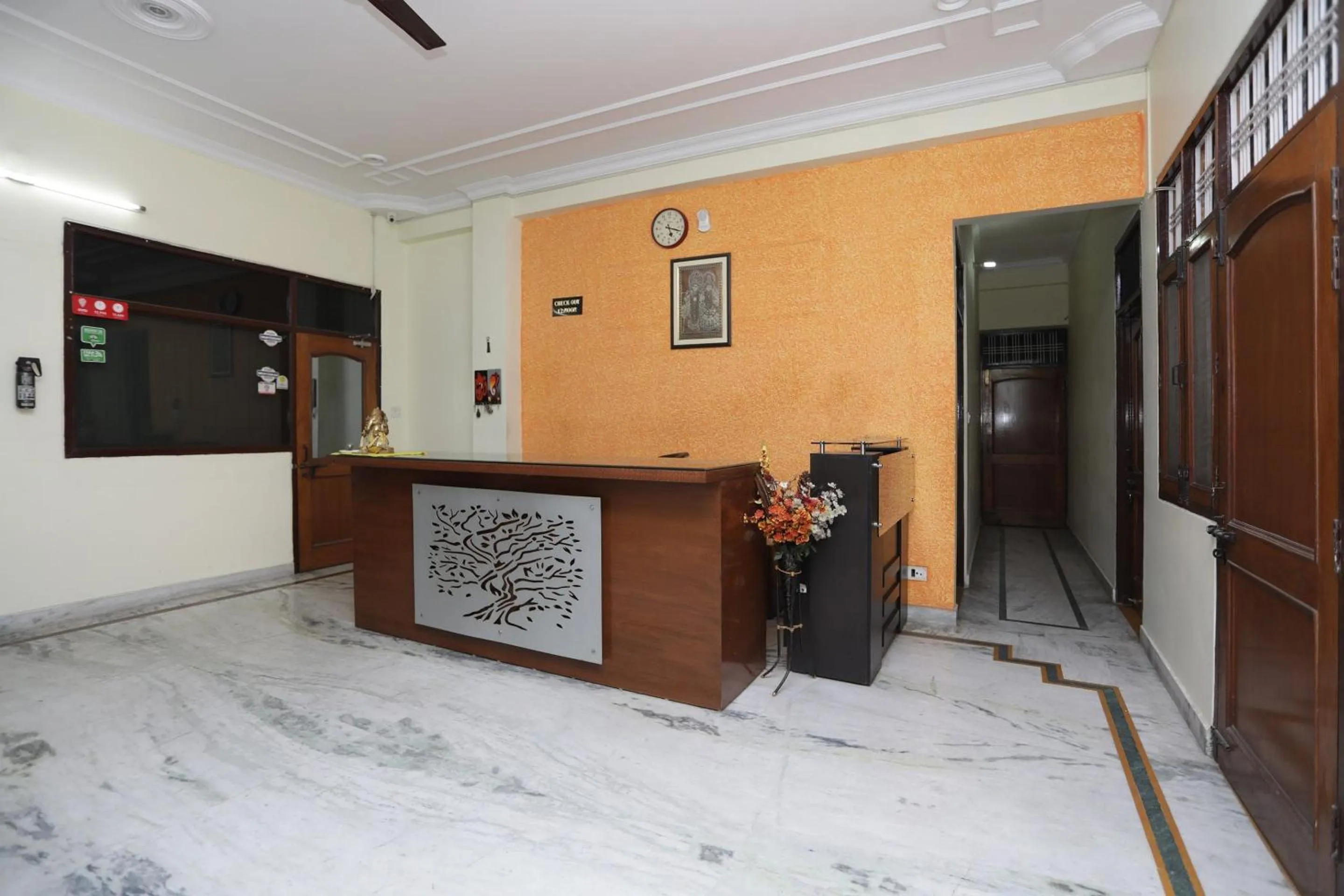 Lobby or reception in Hotel O Shikhar Paradise