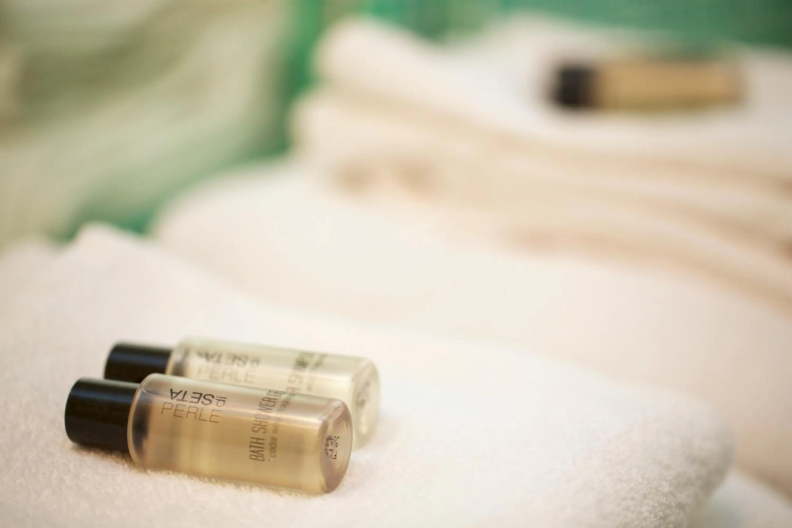 Bathroom, Bed in HT N°9 Colosseo