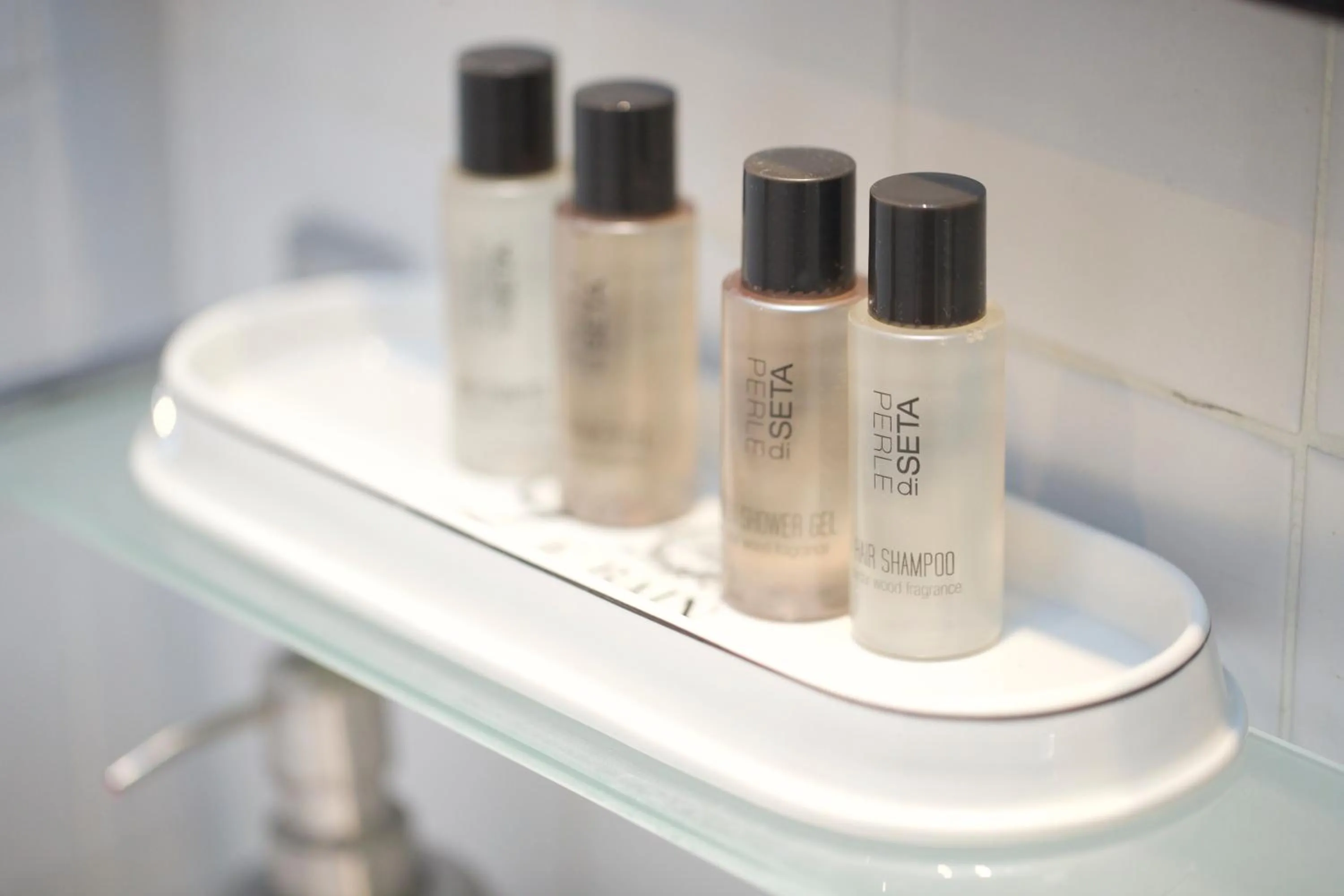 Decorative detail in HT N°9 Colosseo