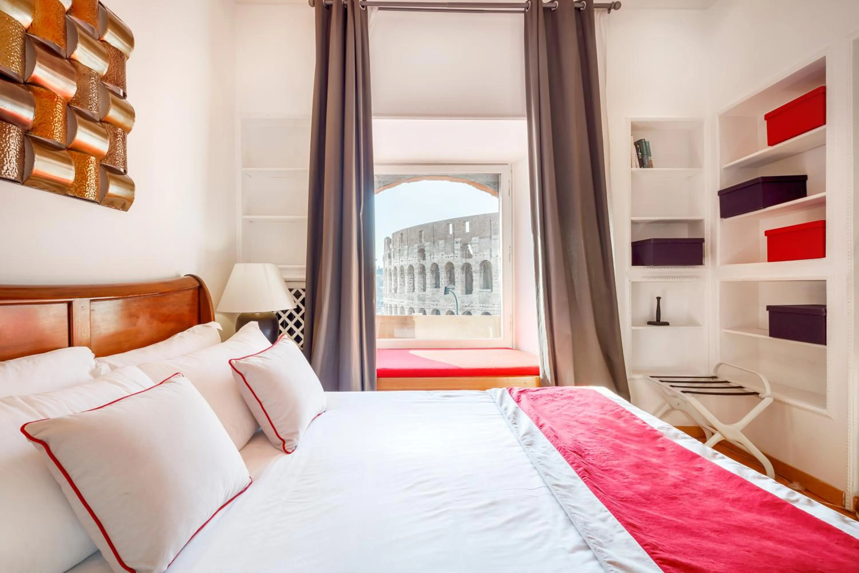 Bedroom, Bed in HT N°9 Colosseo