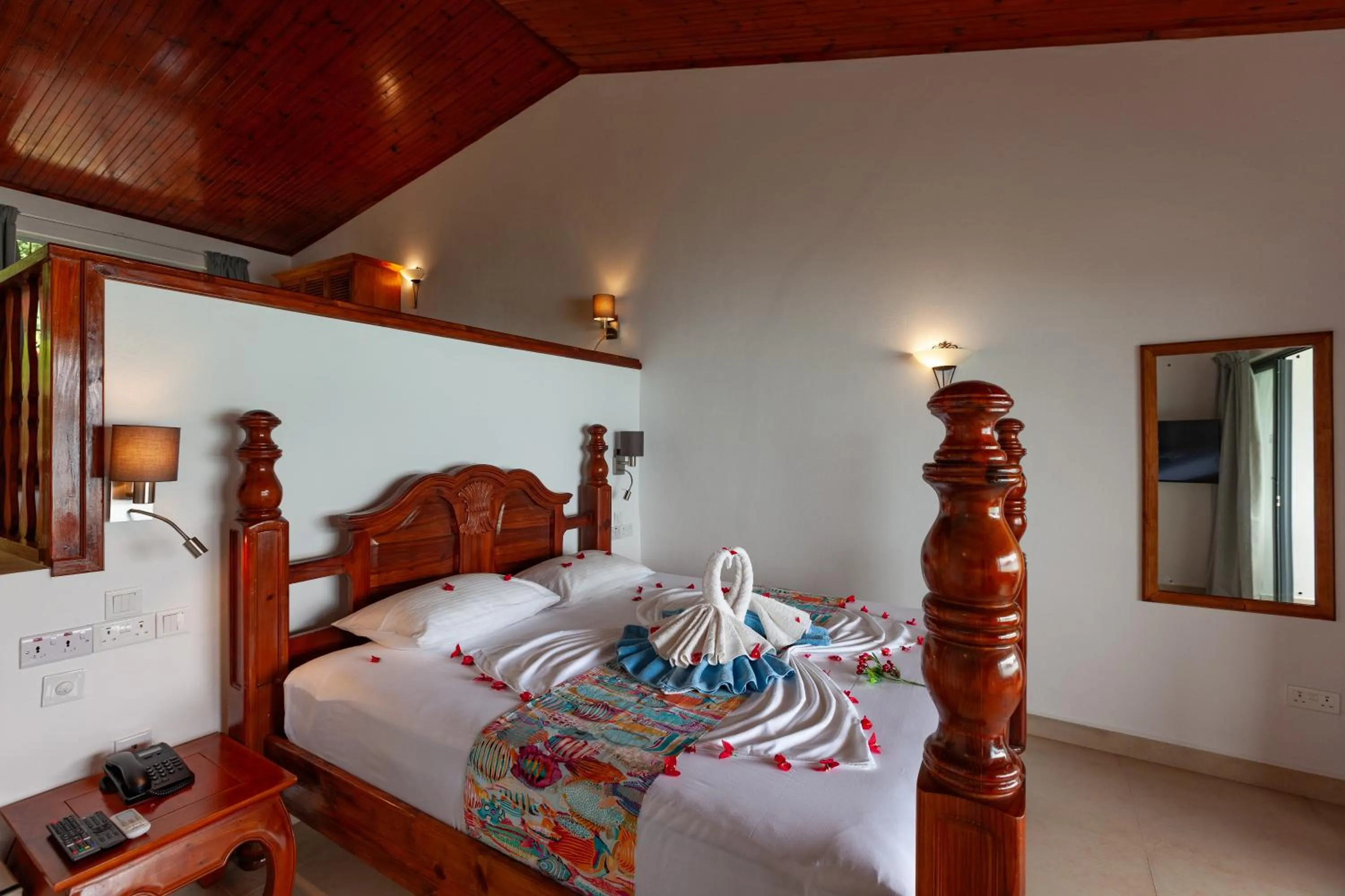 Bed in Colibri Hotel