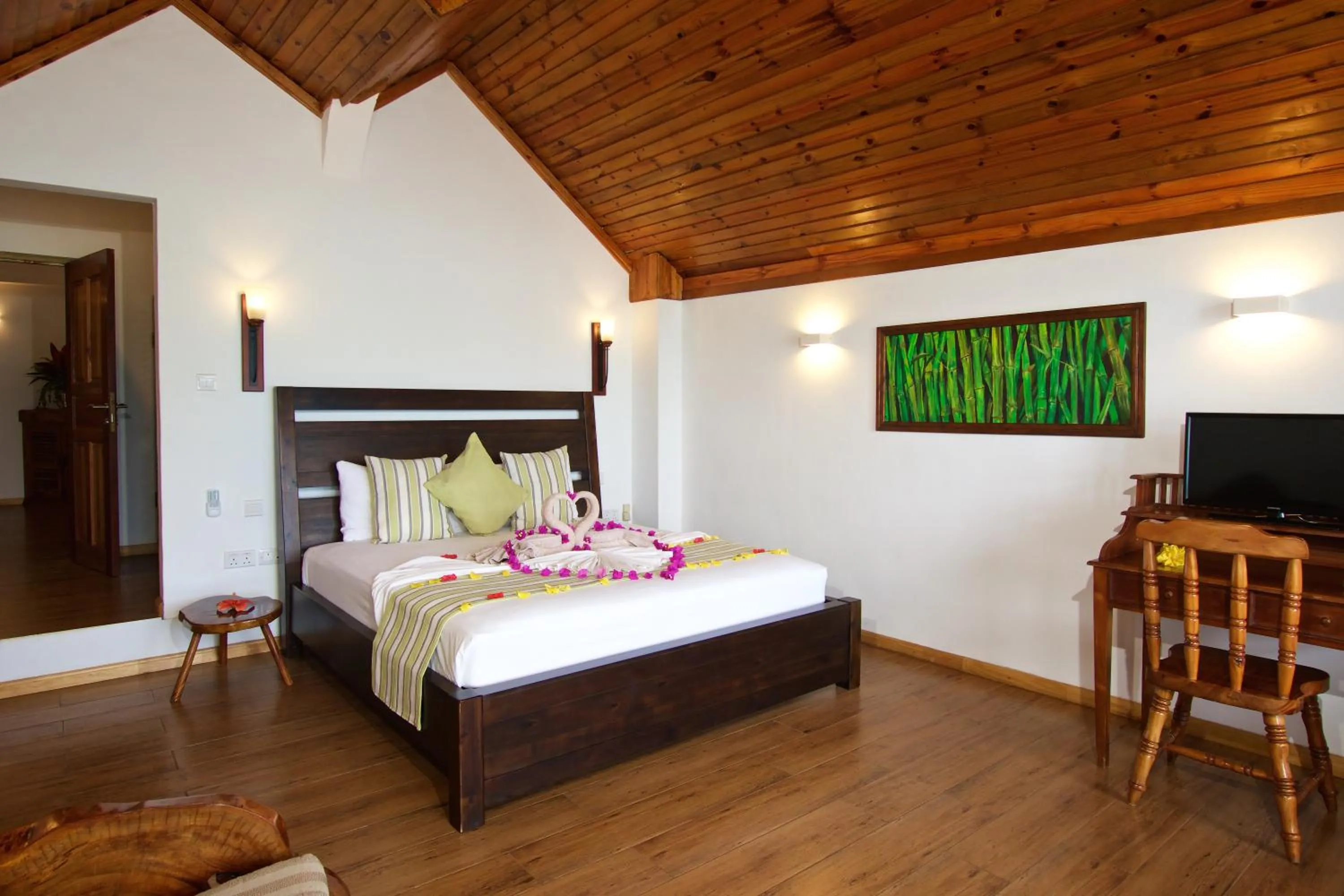Bed in Colibri Hotel