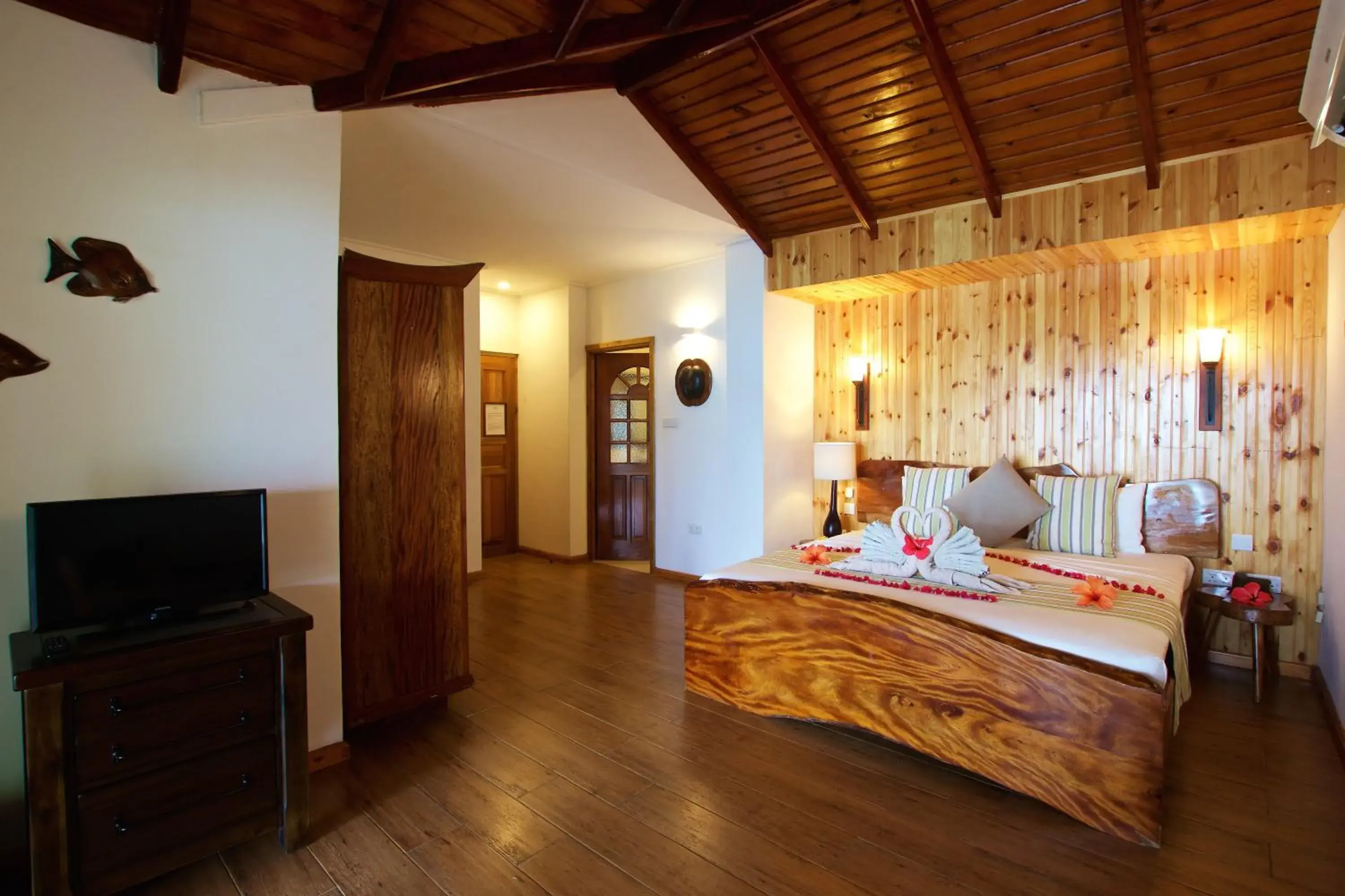 Superior Double Honeymoon Wooden with Seaview in Colibri Hotel Superior Double Honeymoon Wooden with Seaview in Colibri Hotel