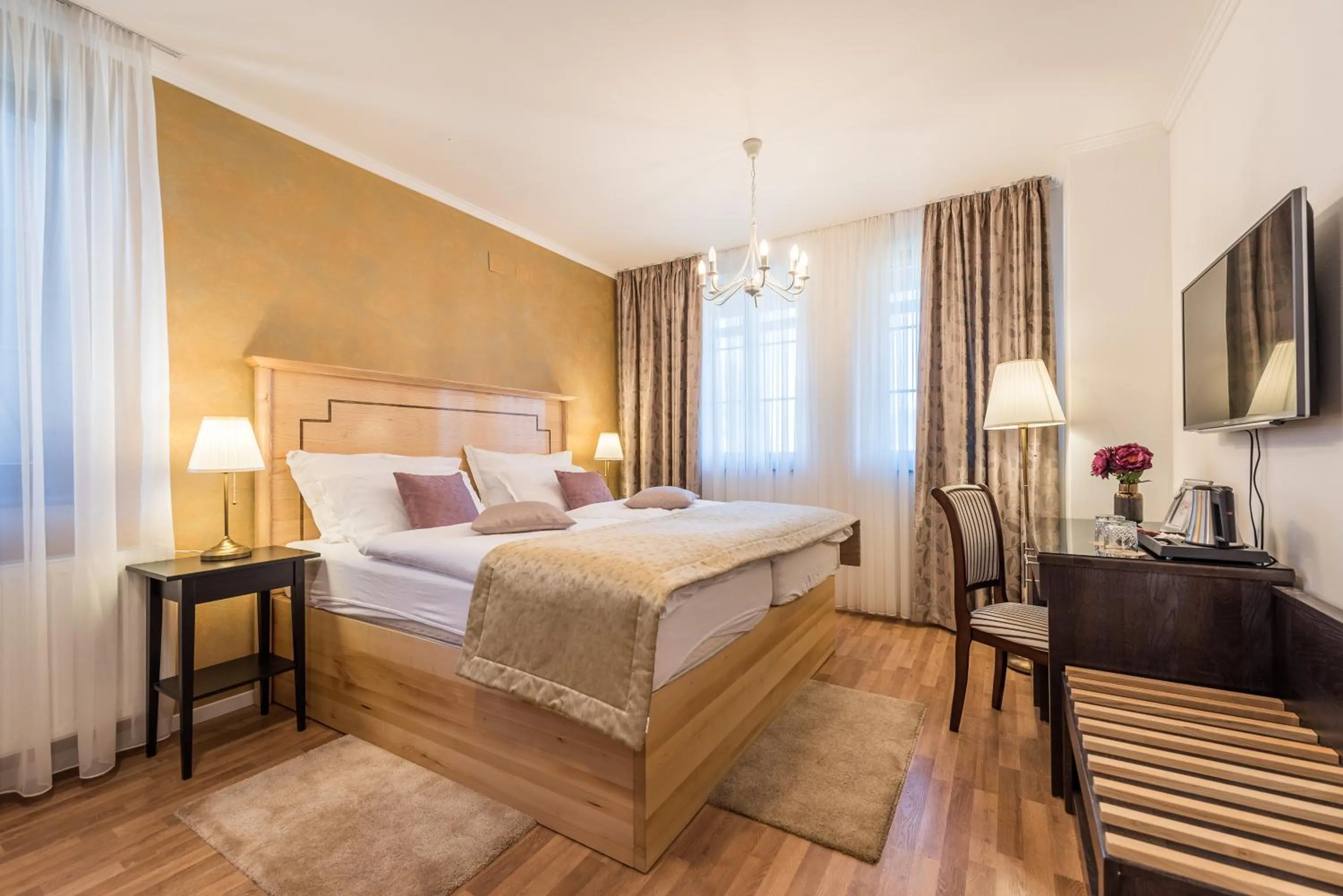 Bedroom, Bed in Plitvice Falls Cottage