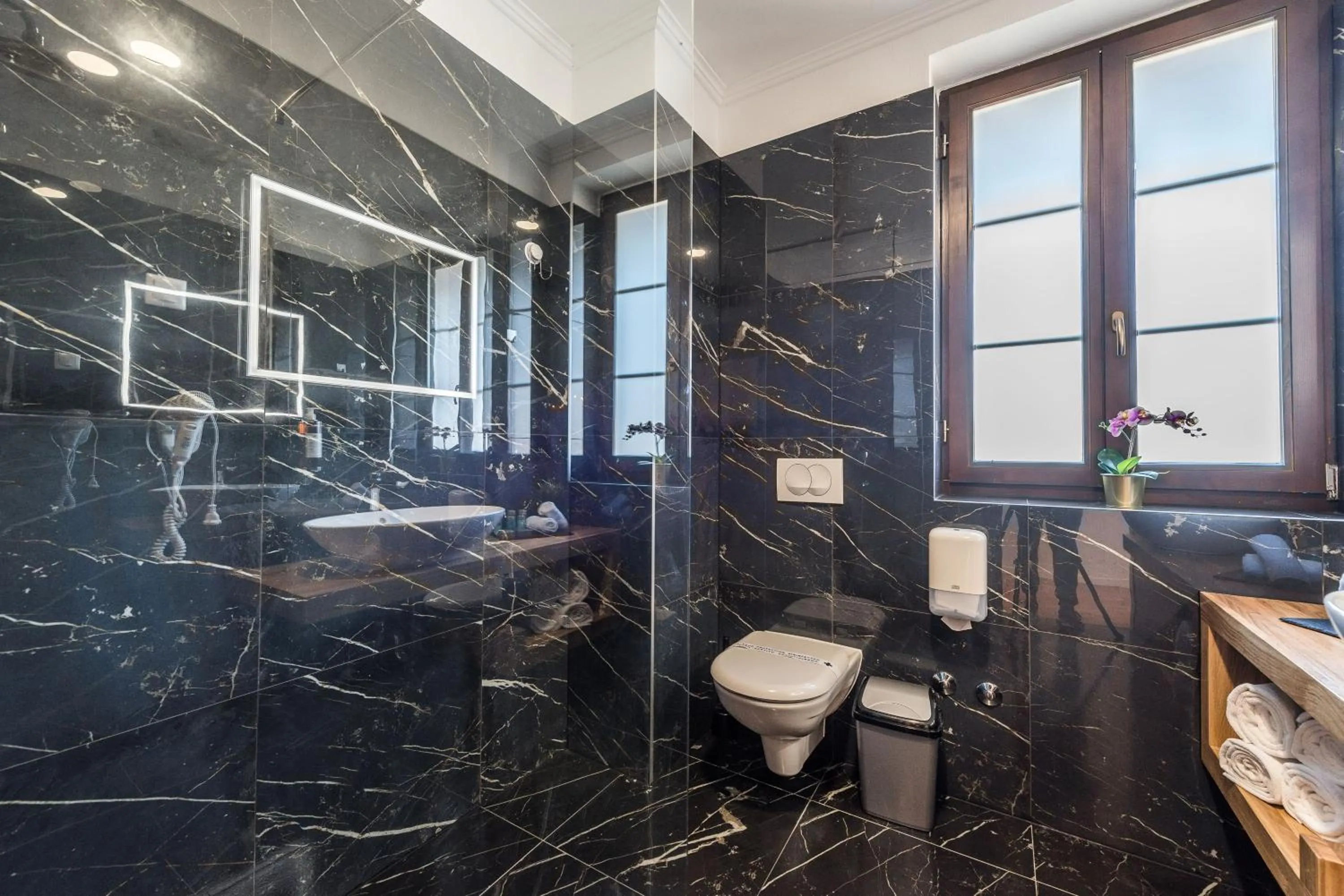 Shower in Plitvice Falls Cottage