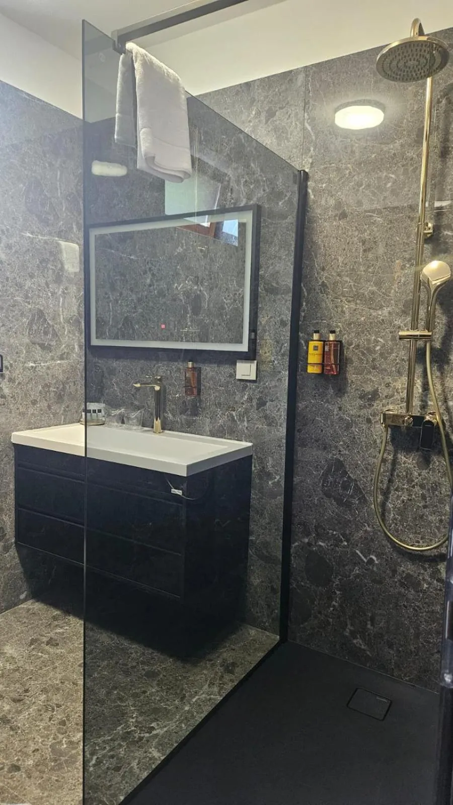 Bathroom in Plitvice Falls Cottage