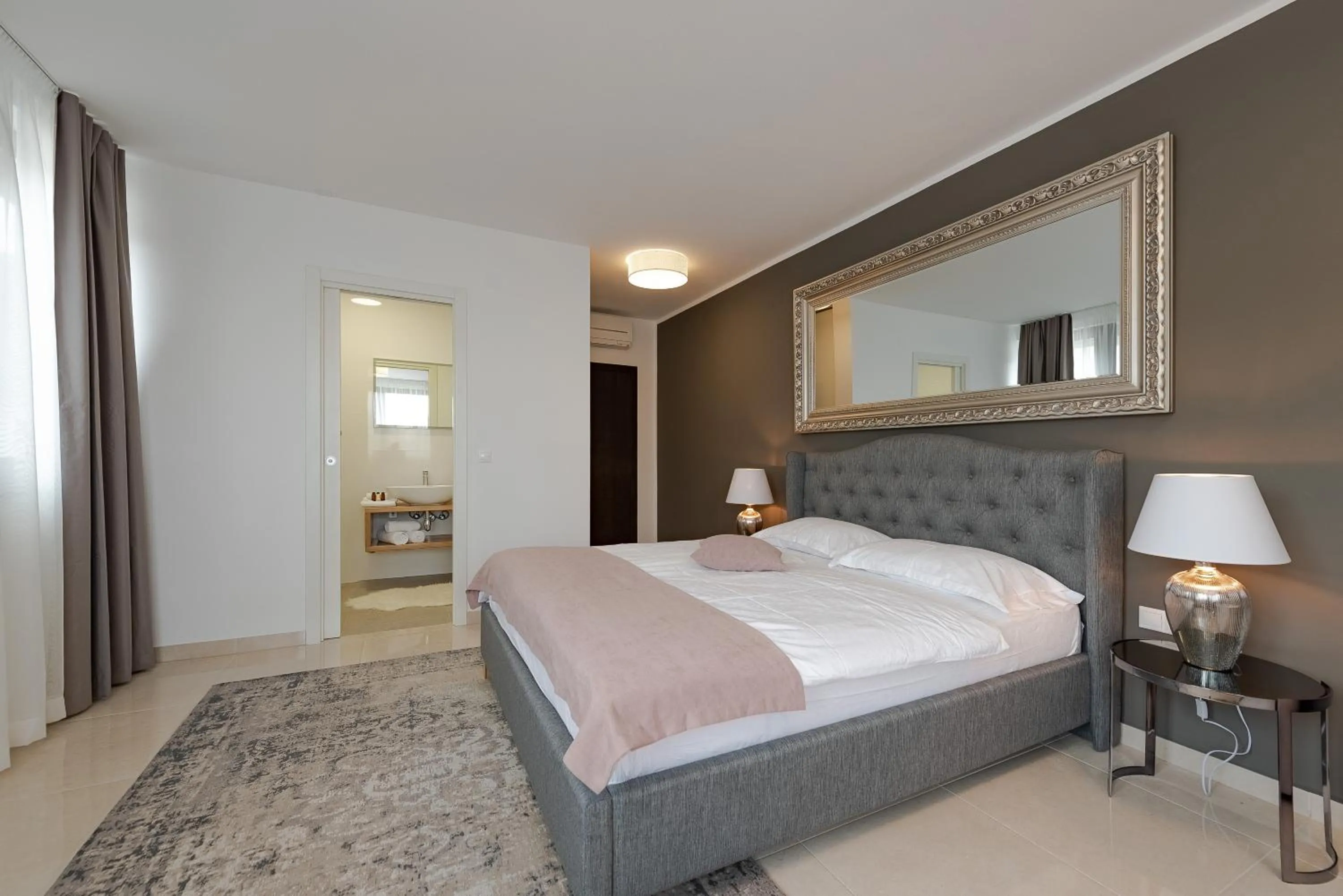 Bed in Plitvice Falls Cottage