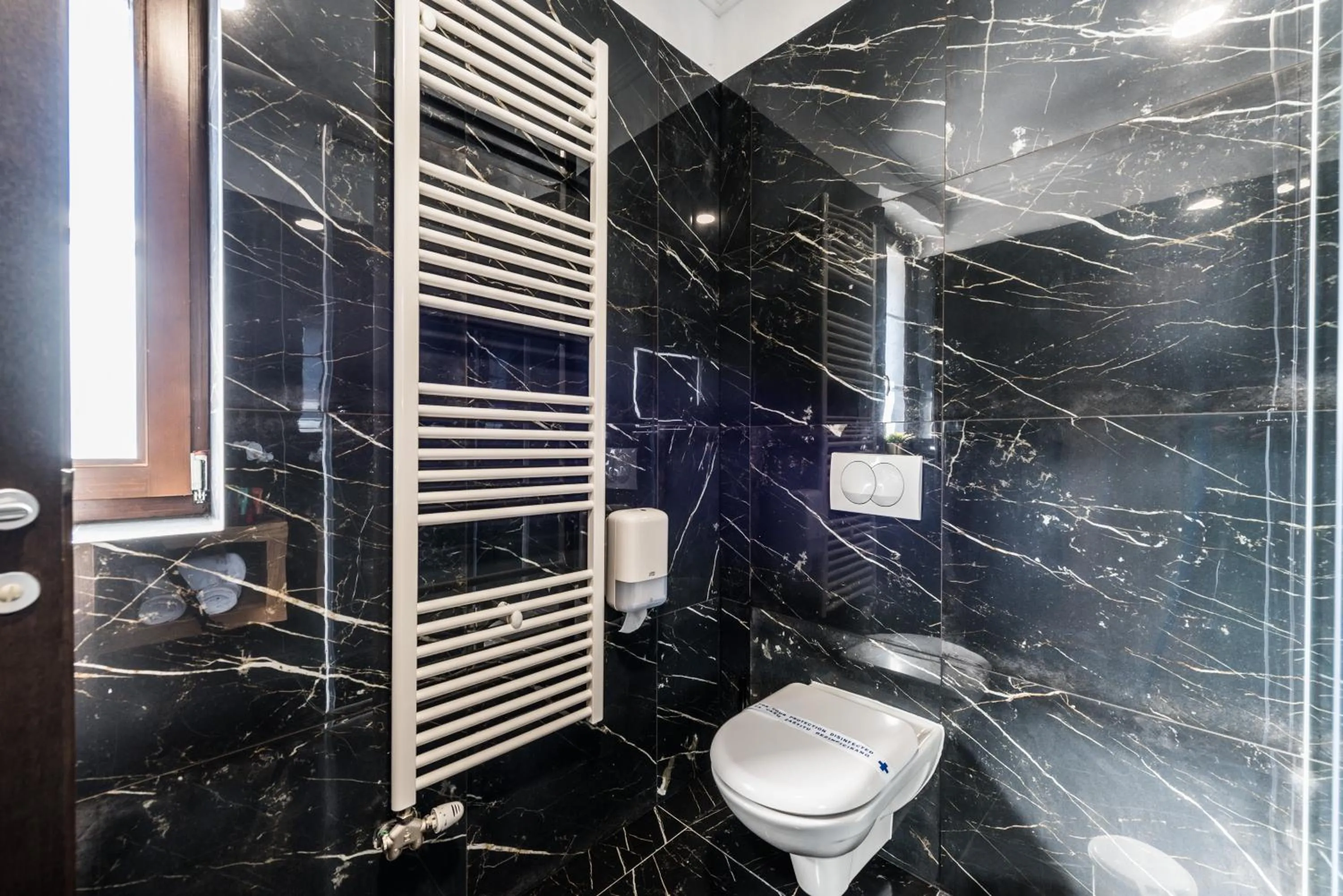 Shower in Plitvice Falls Cottage