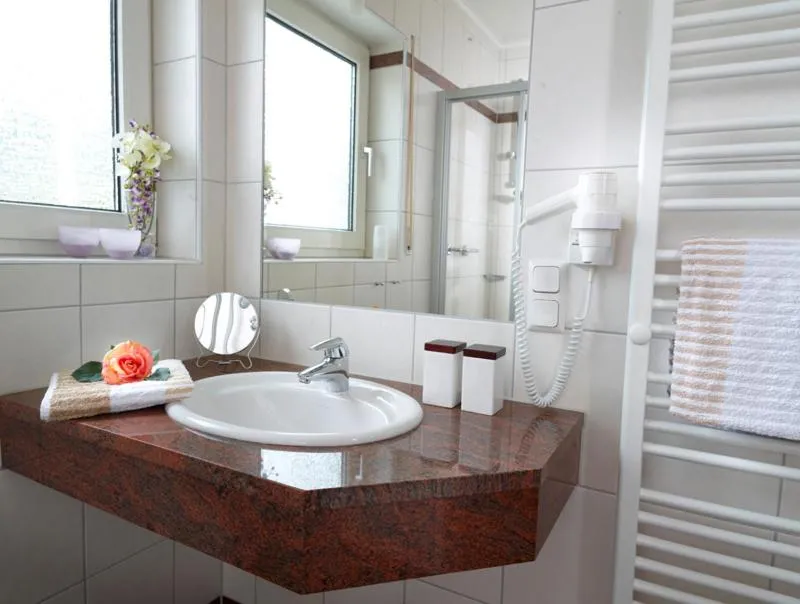 Bathroom in Gästehaus Behle-Schäperken
