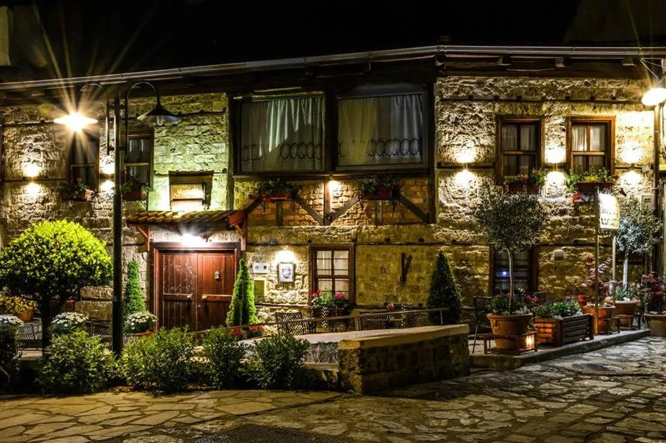 Hagiati Guesthouse - Edessa Cozy Mountain Retreat