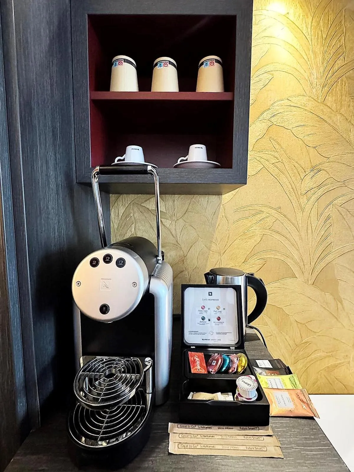 Coffee/tea facilities in Mercure Lyon Centre - Gare Part Dieu