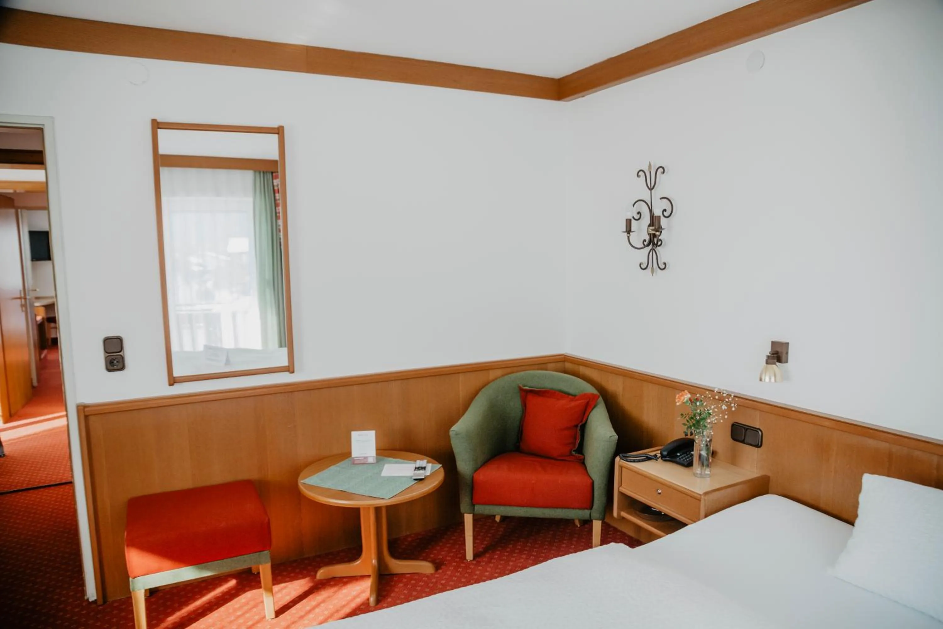 Seating area, Bed in Weßner Hof Landhotel & Restaurant