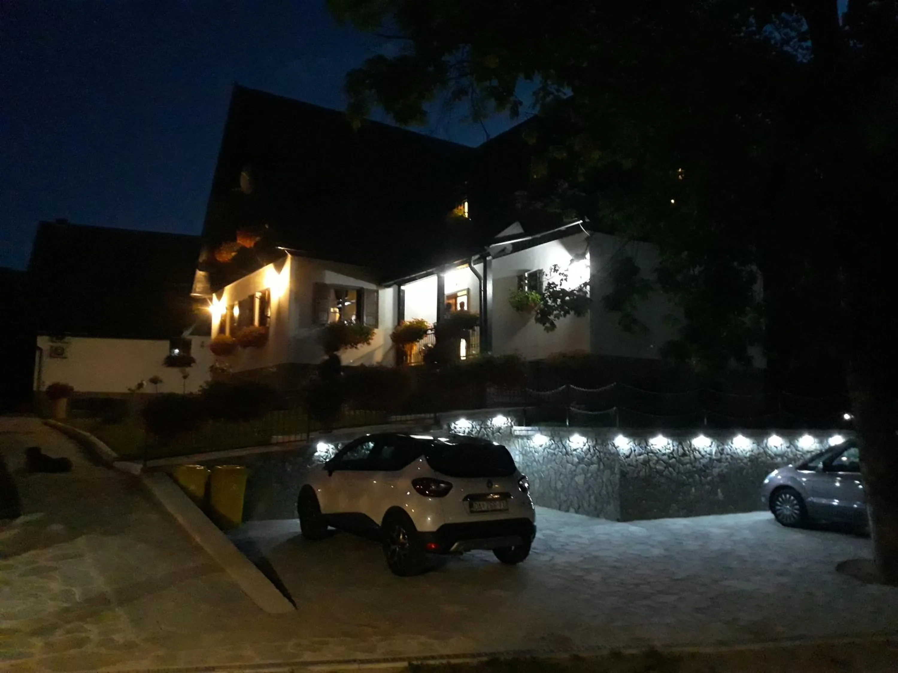 Night in Pansion Breza