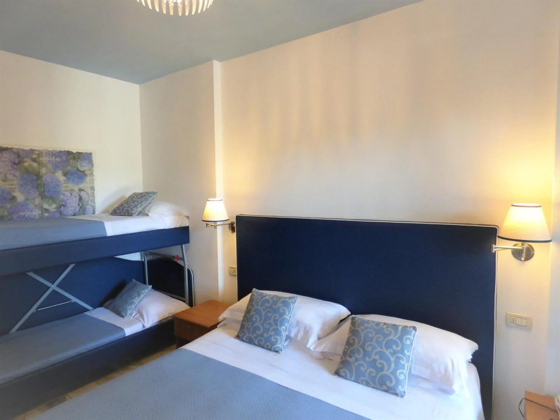 Bed in Hotel Giulio Cesare