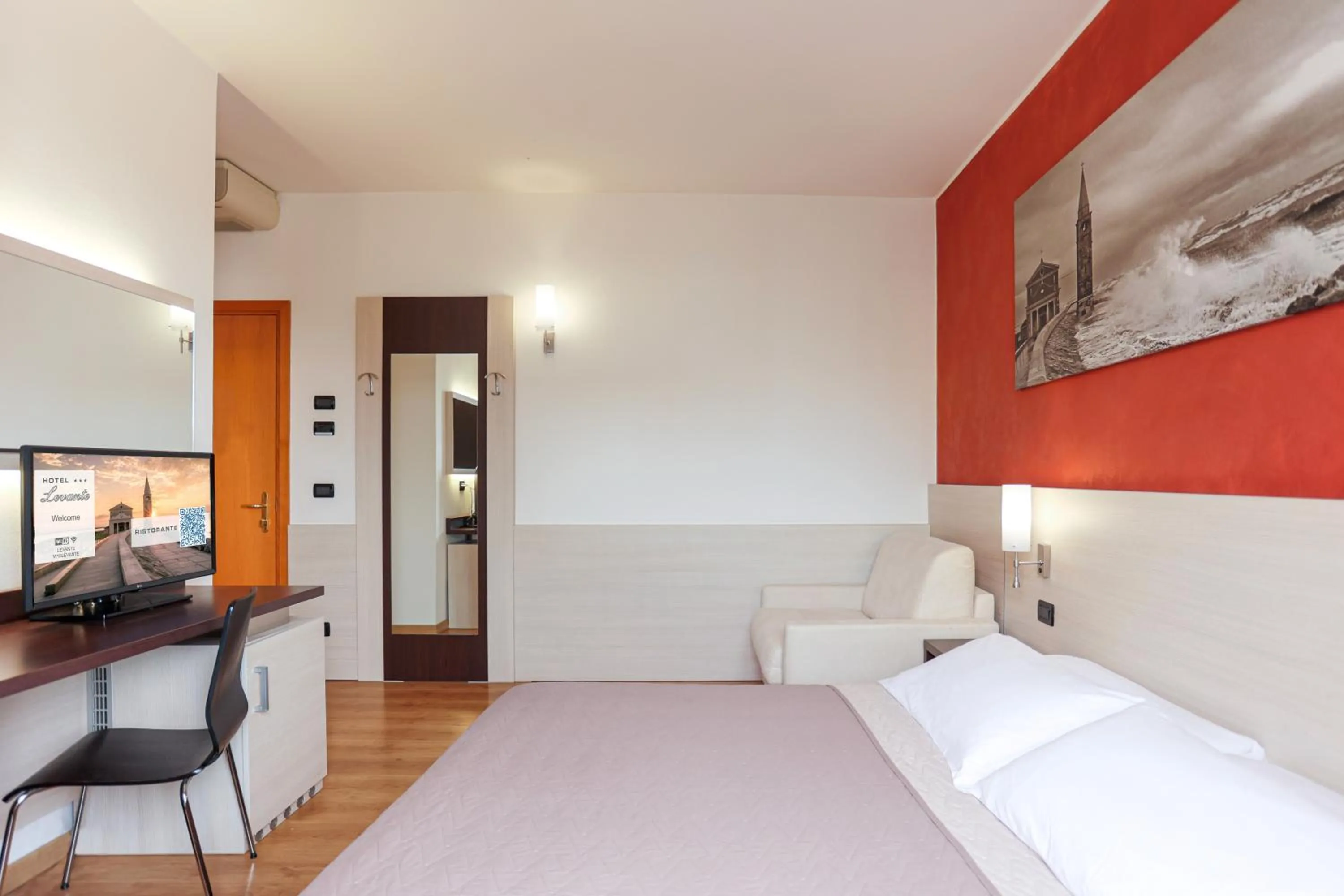 Bed in Hotel Levante