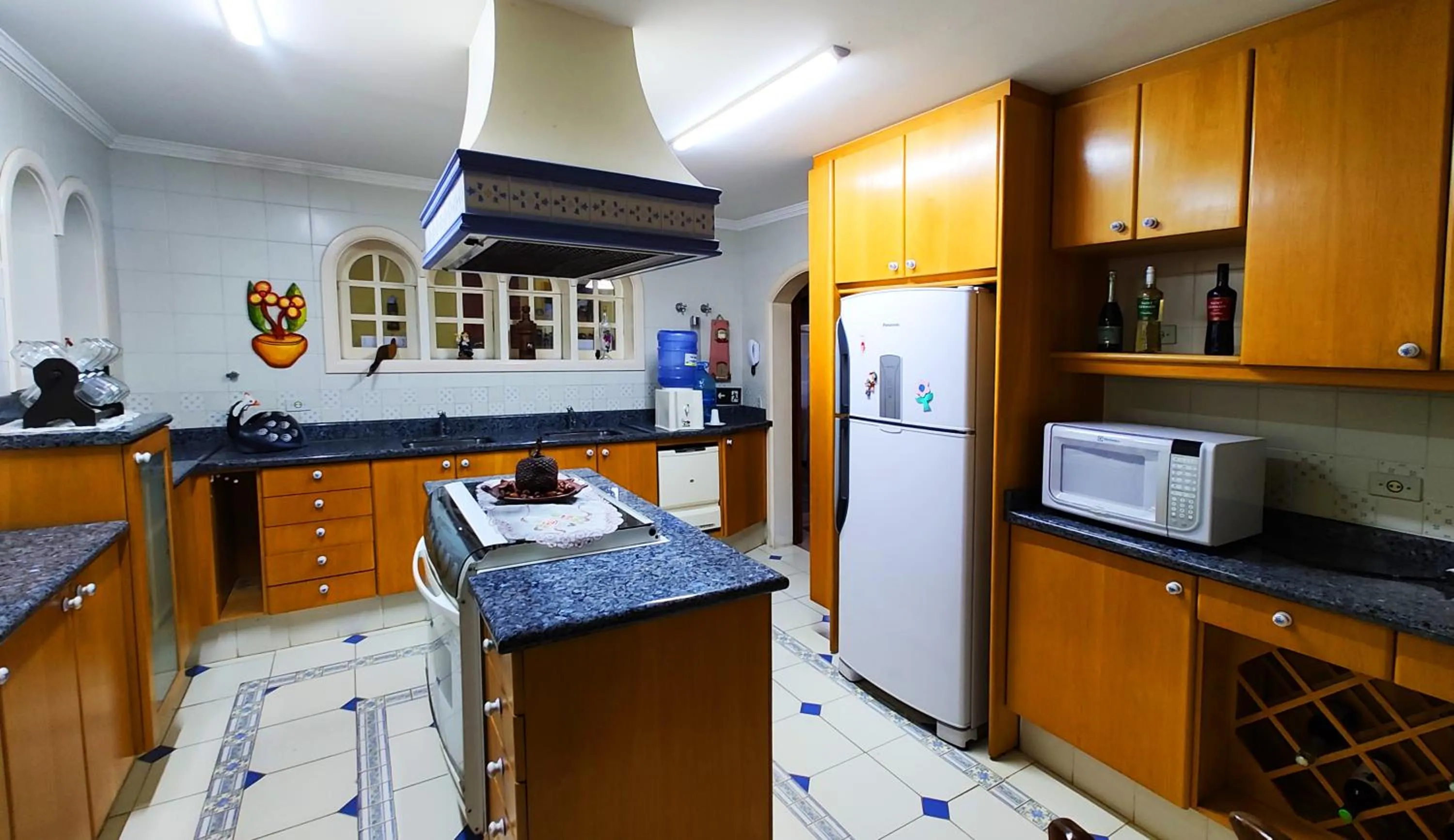 Kitchen or kitchenette in Pousada Casa dos Sonhos