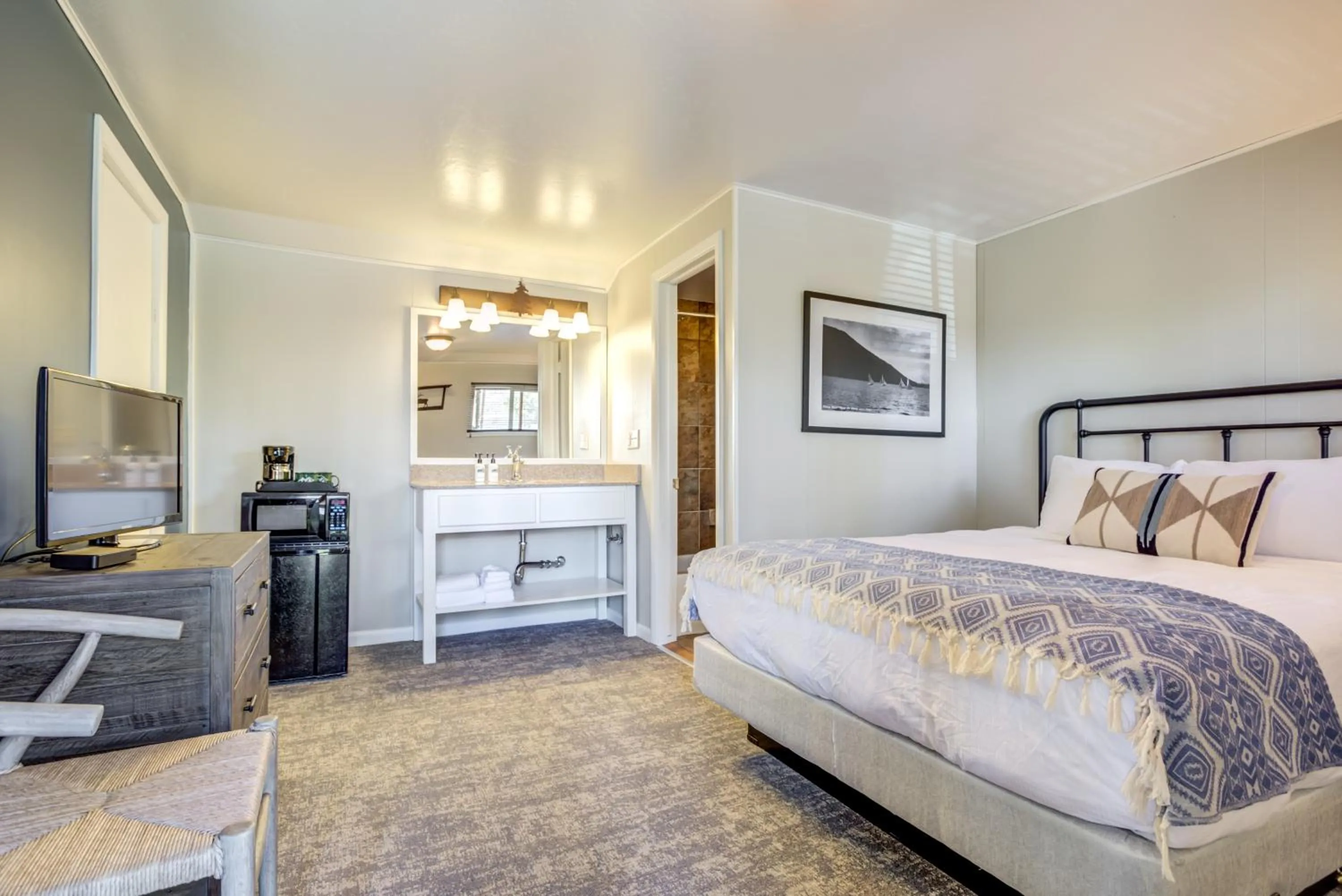 Bed in Grand Lake Lodge