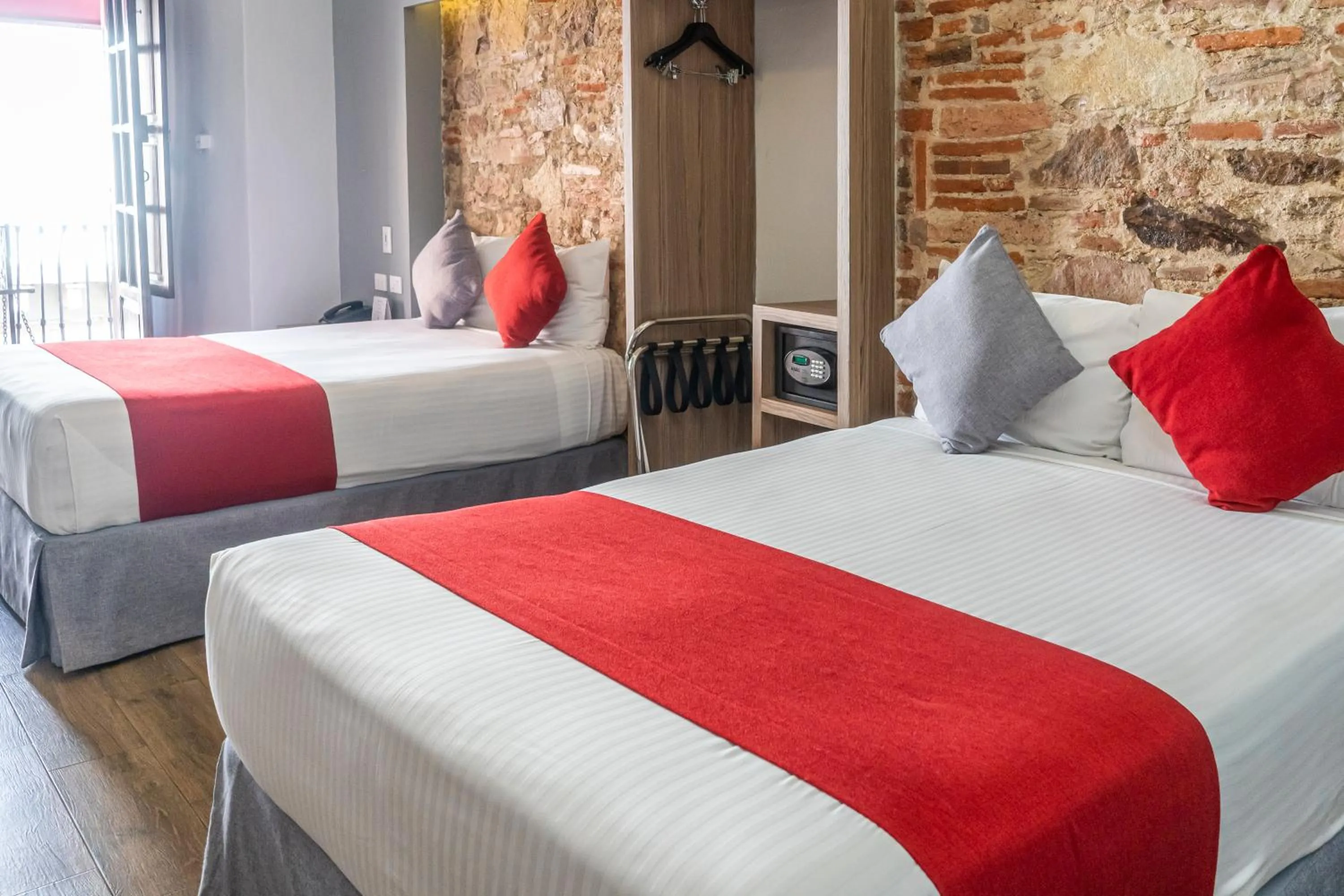 Photo of the whole room, Bed in Hotel Hidalgo