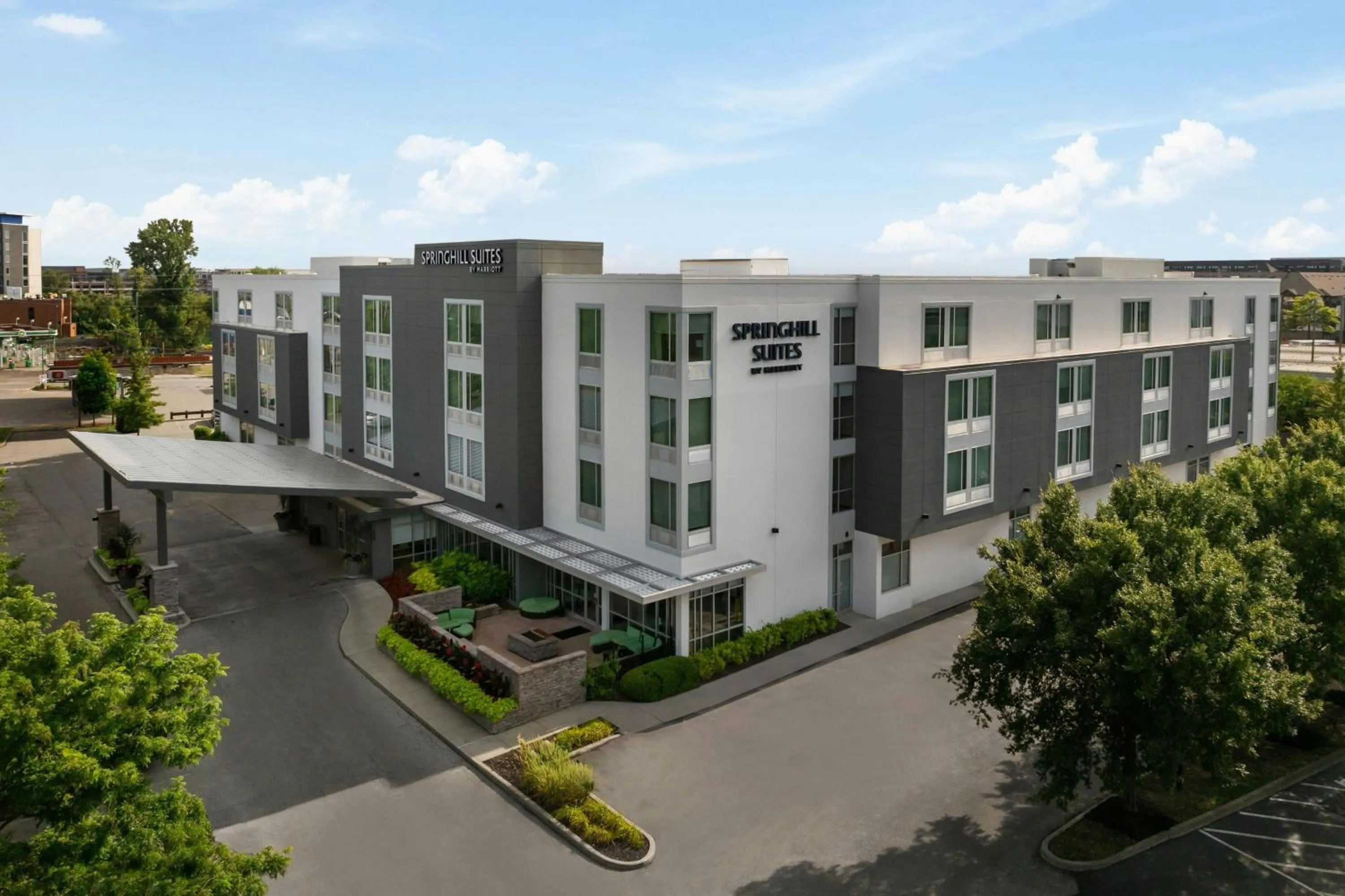 Property building in SpringHill Suites by Marriott Columbus OSU