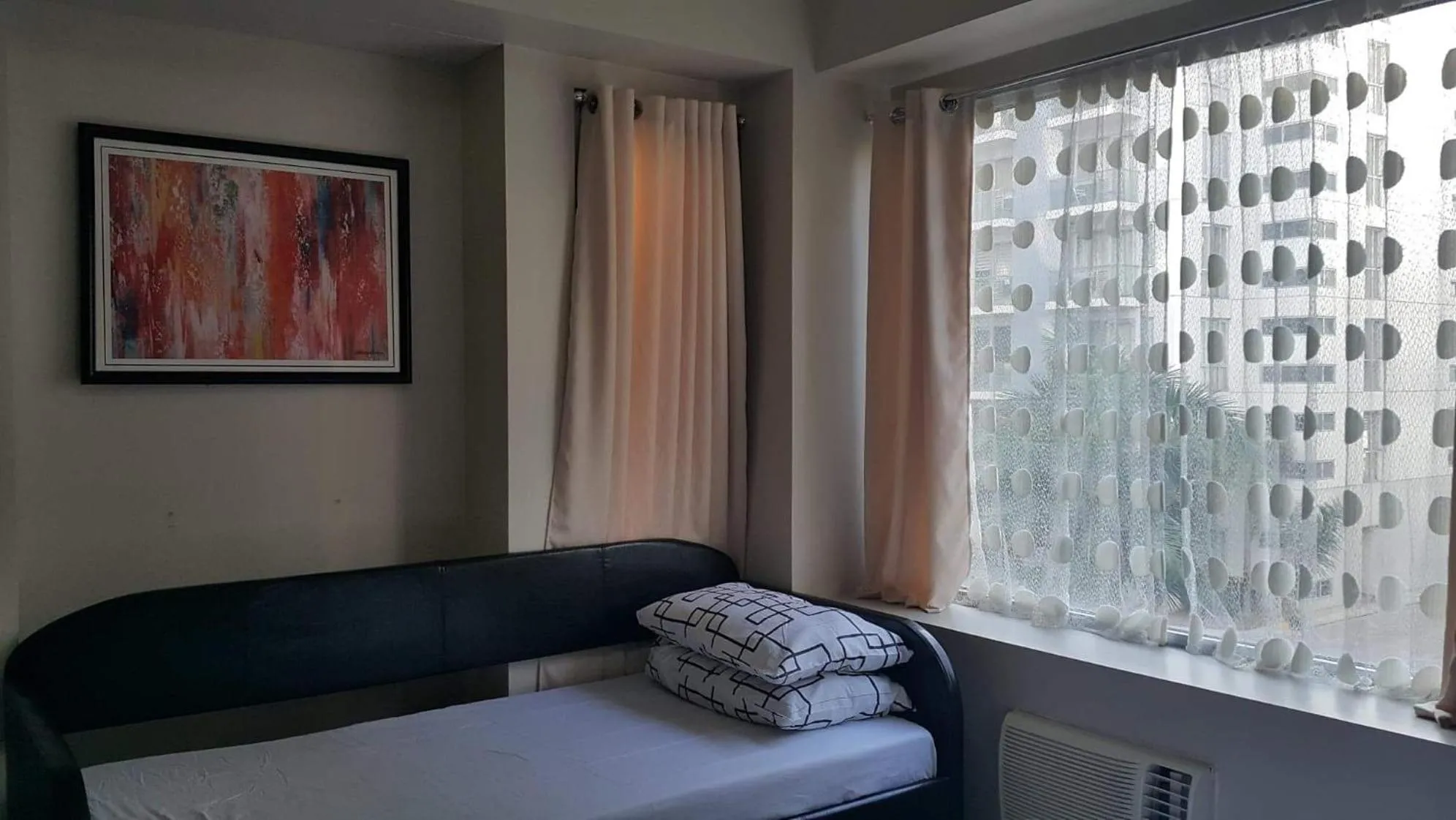 Bed in Condo Apartment near Manila Airport NAIA T3