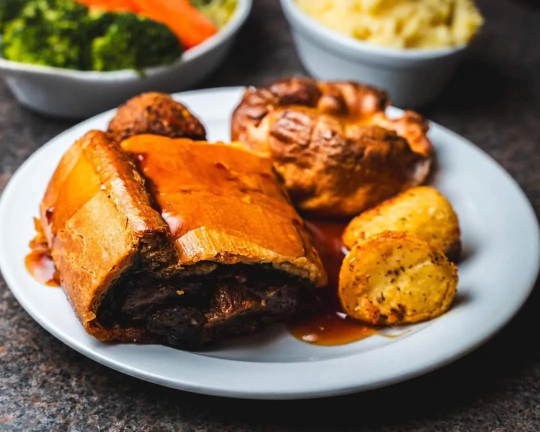 Restaurant/places to eat in The Whittington and Cat