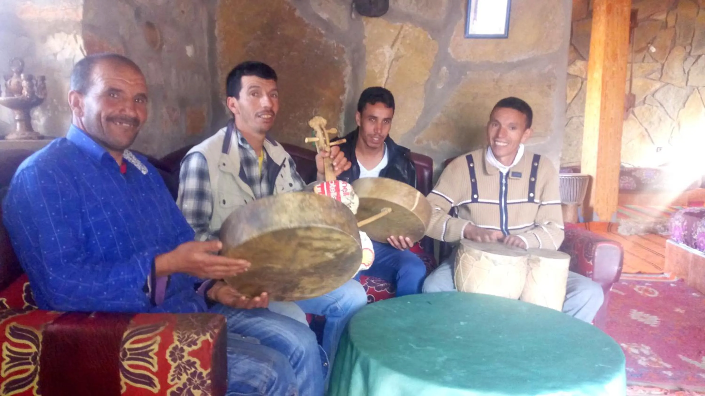 Family in Auberge Camping BOUGAFER Tamtetoucht