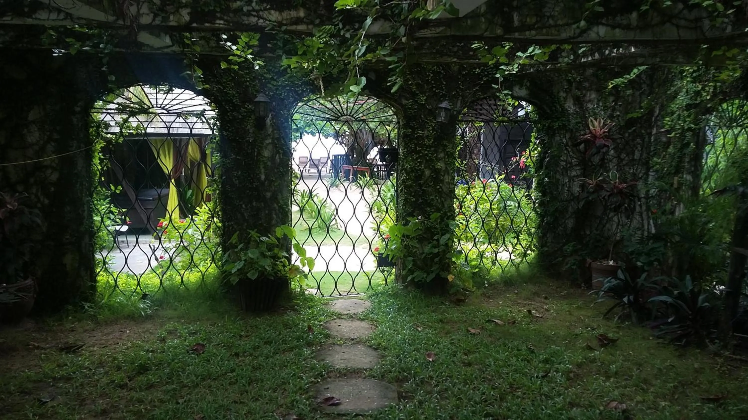Garden in Firefly Beach Cottages