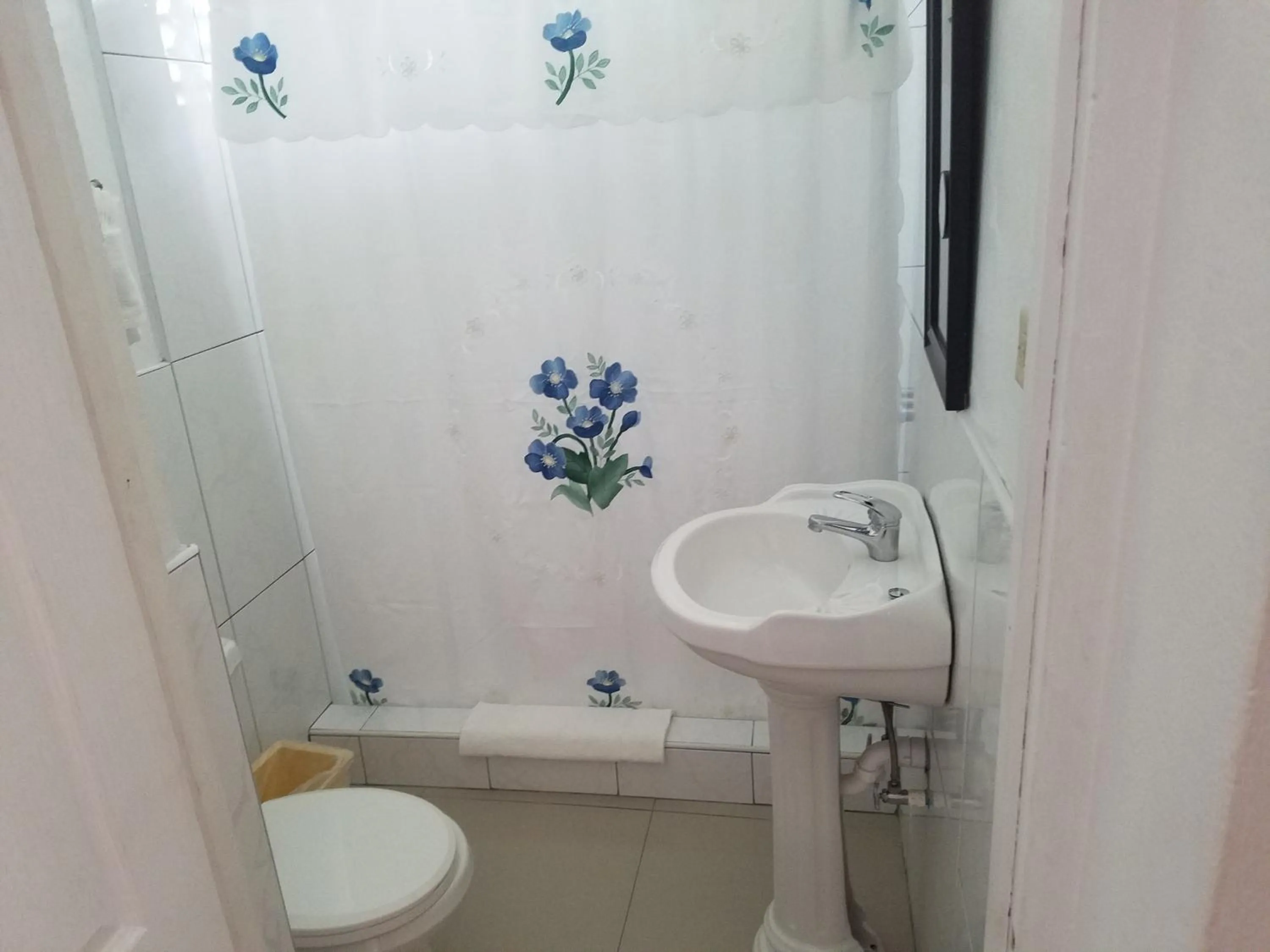 Shower in Firefly Beach Cottages