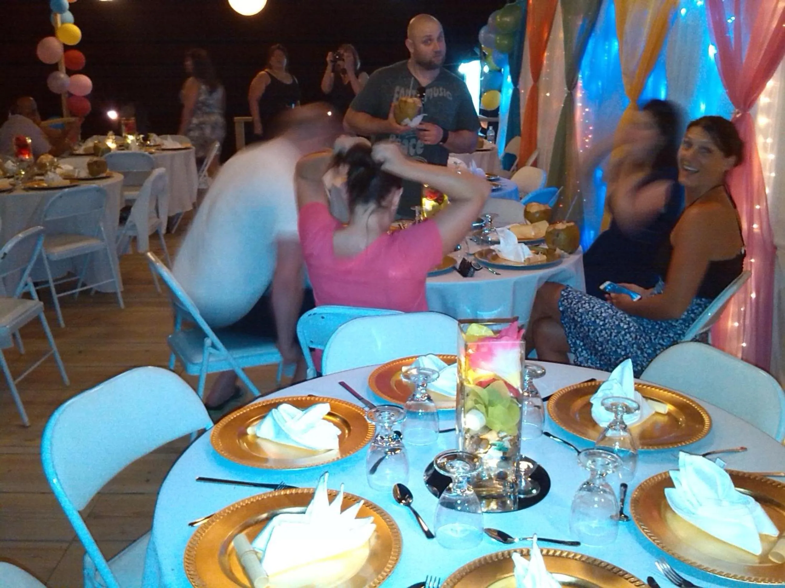 Restaurant/places to eat in Firefly Beach Cottages