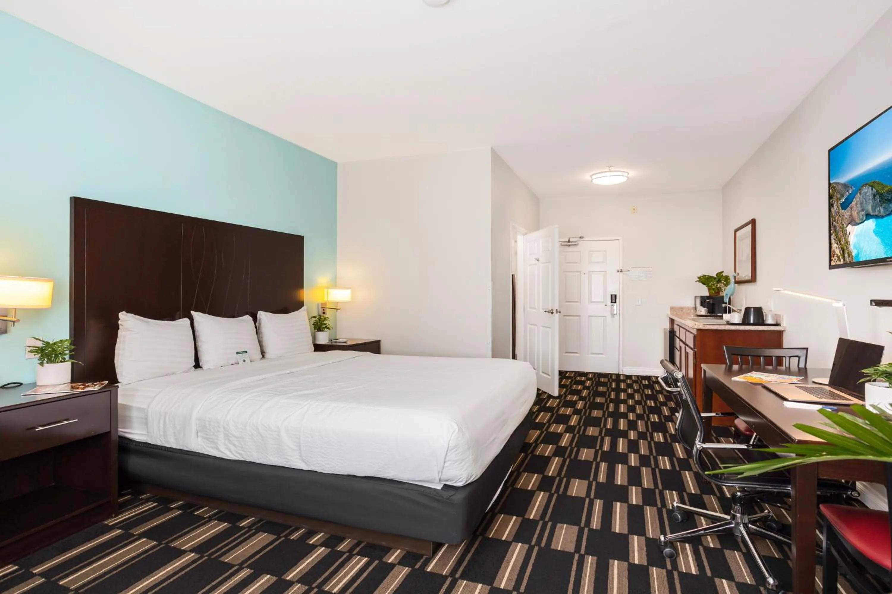 Bed in The Hotel Oceanside