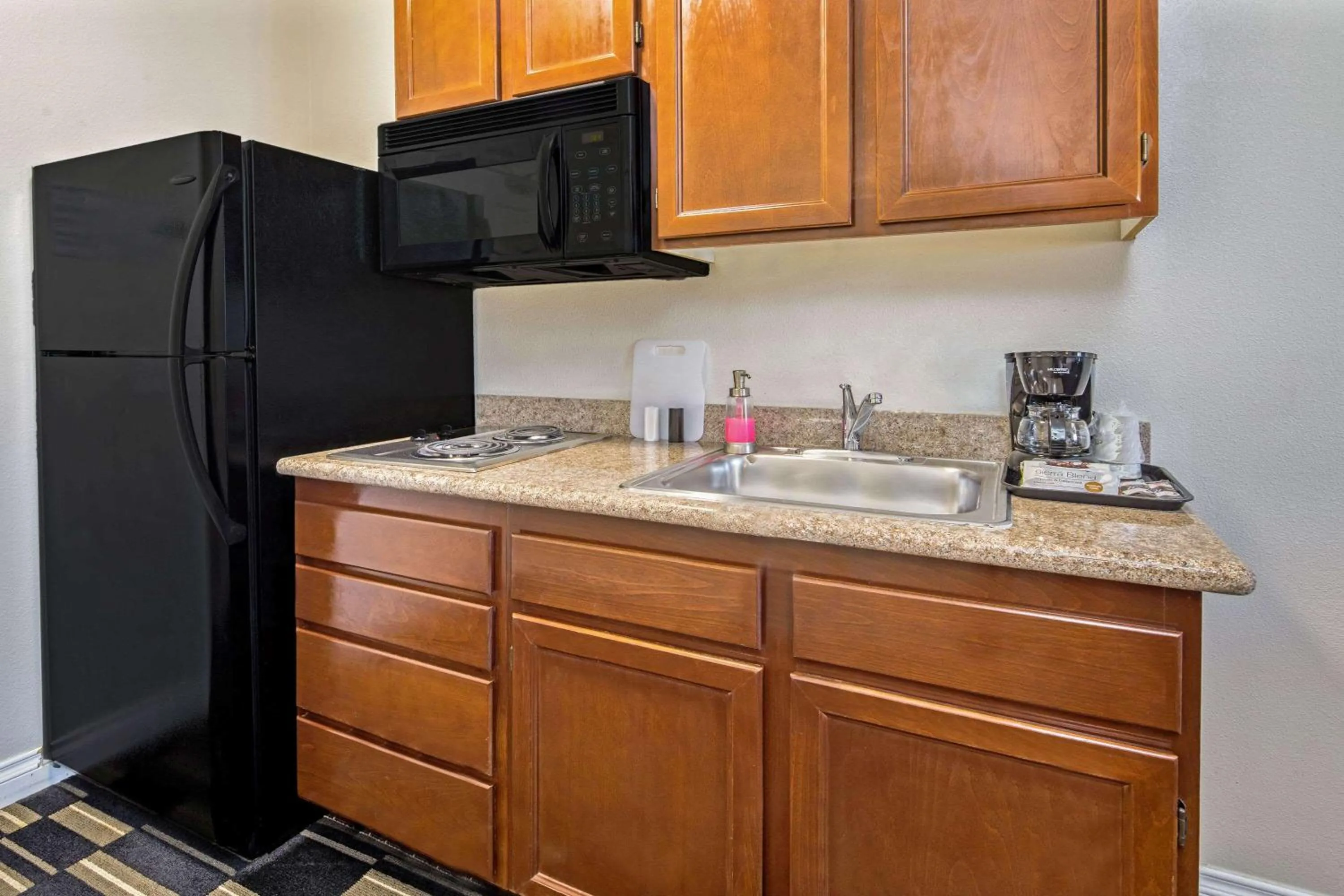 Kitchen or kitchenette in The Hotel Oceanside