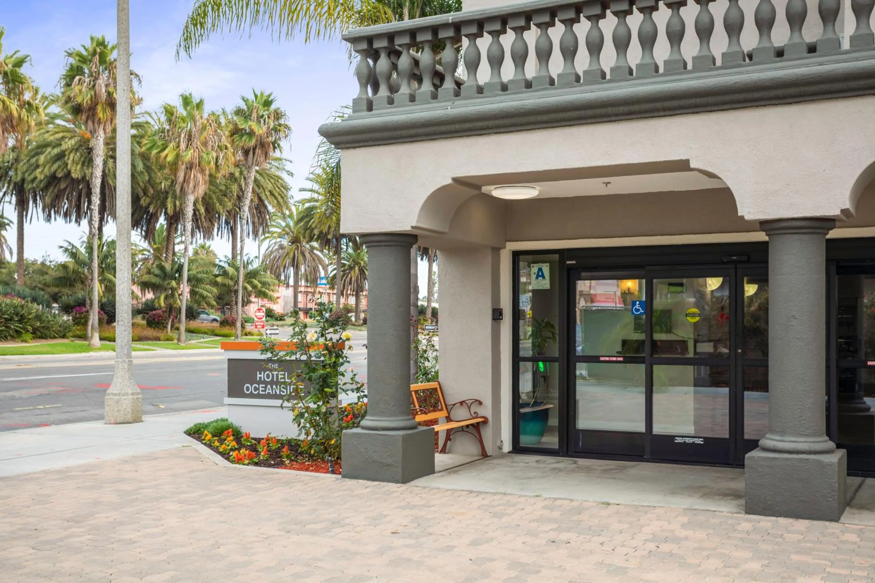 Facade/entrance in The Hotel Oceanside