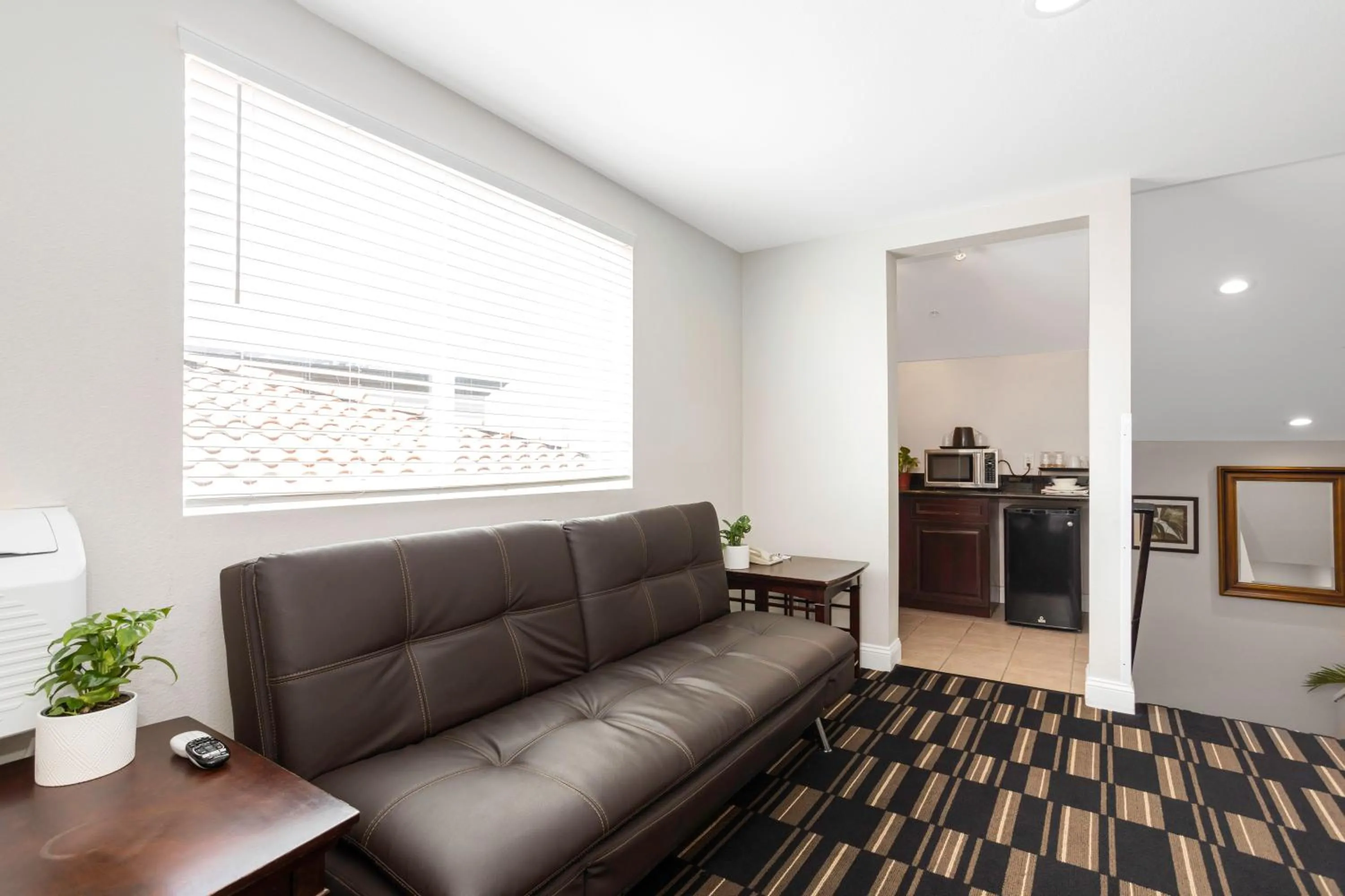 Kitchen or kitchenette in The Hotel Oceanside