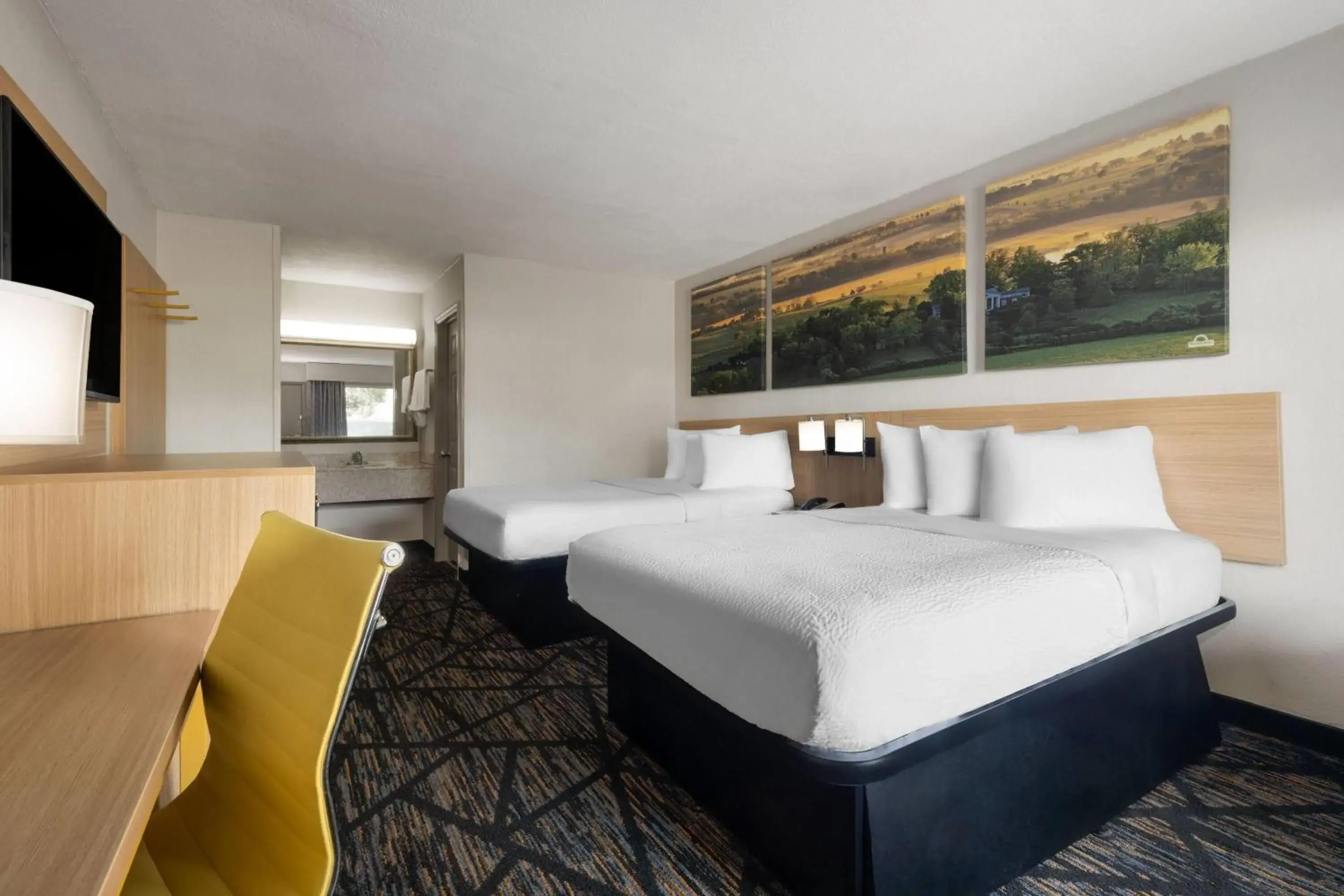 Double Room with Two Double Beds - Smoking in Days Inn by Wyndham Augusta Wheeler Road Double Room with Two Double Beds - Smoking in Days Inn by Wyndham Augusta Wheeler Road